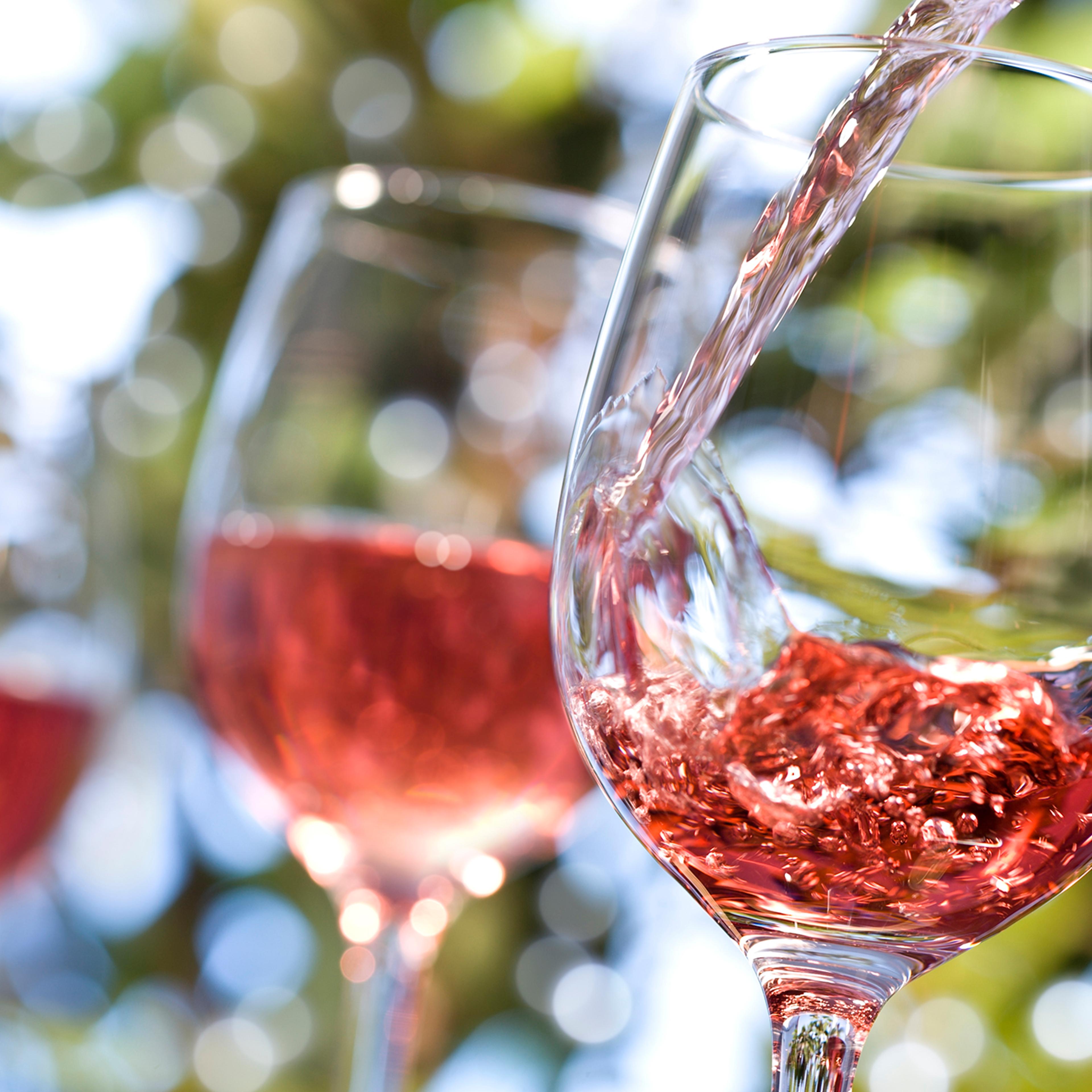 Rose Wine Alfresco