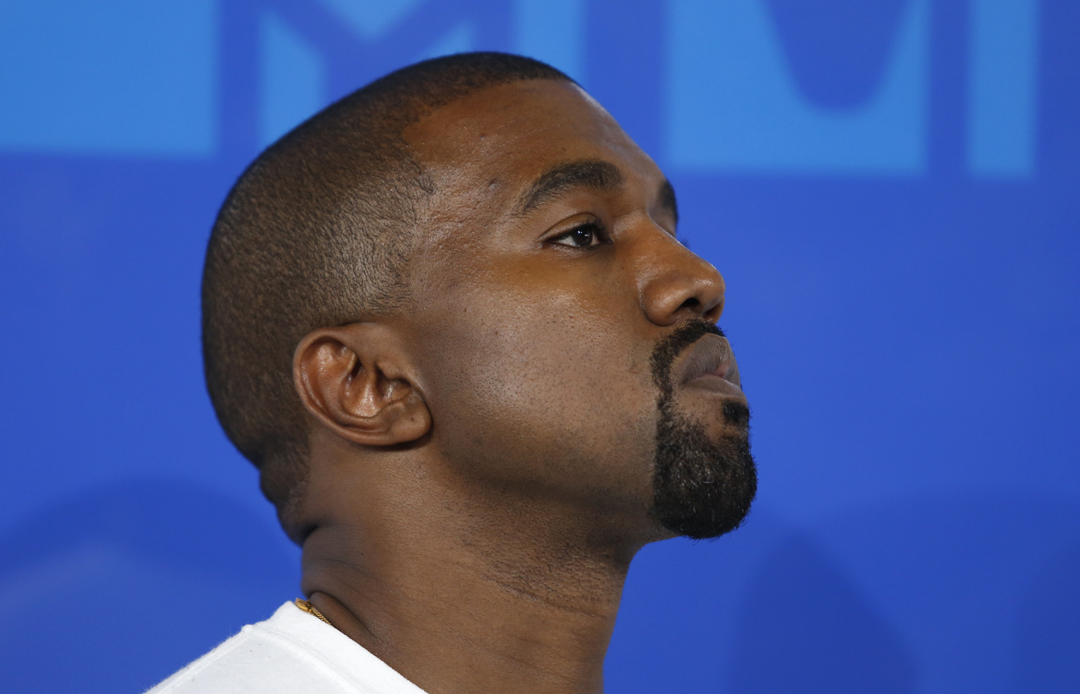 Rapper Kanye West arrives at the 2016 MTV Video Music Awards in New York