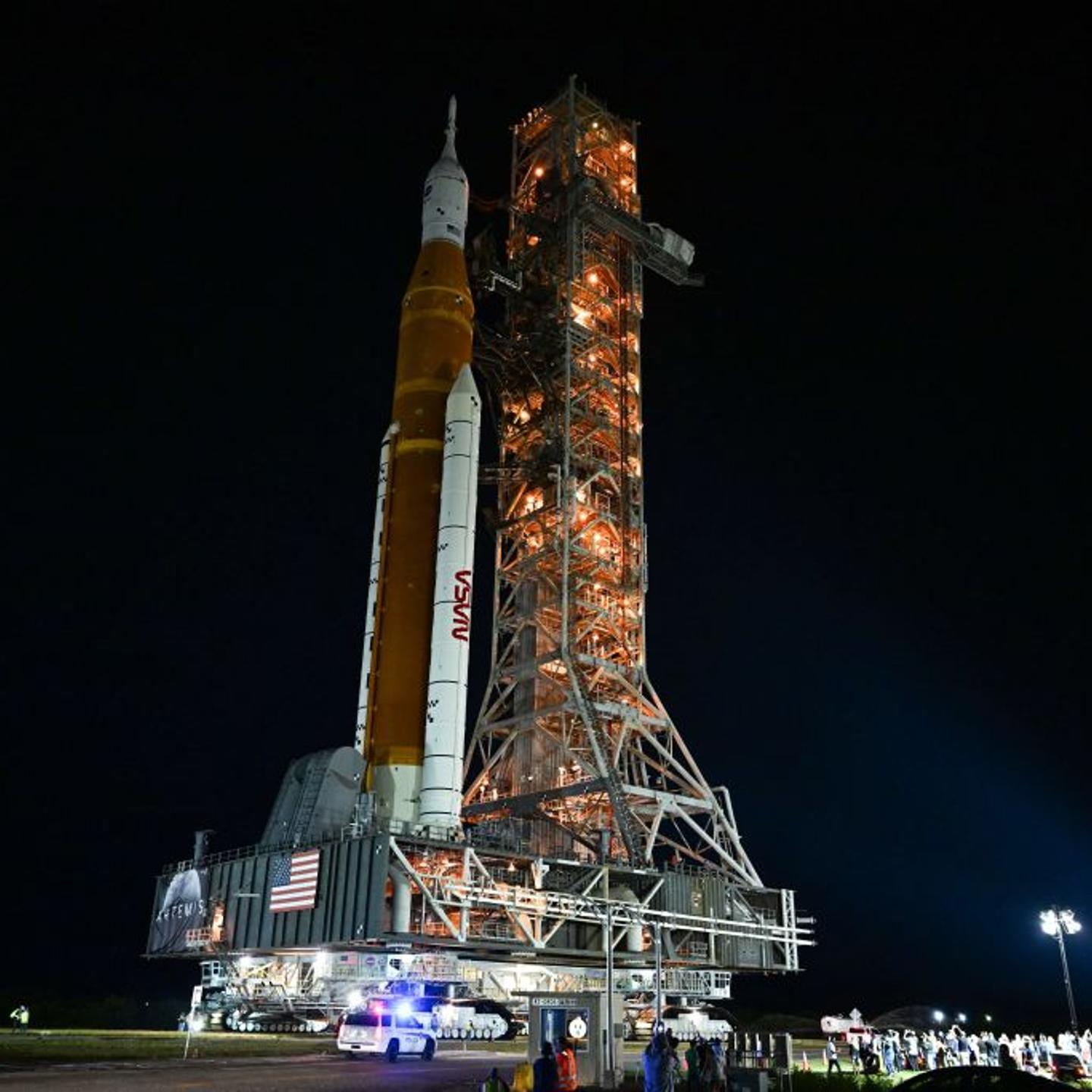 TOPSHOT-US-SPACE-MOON-NASA