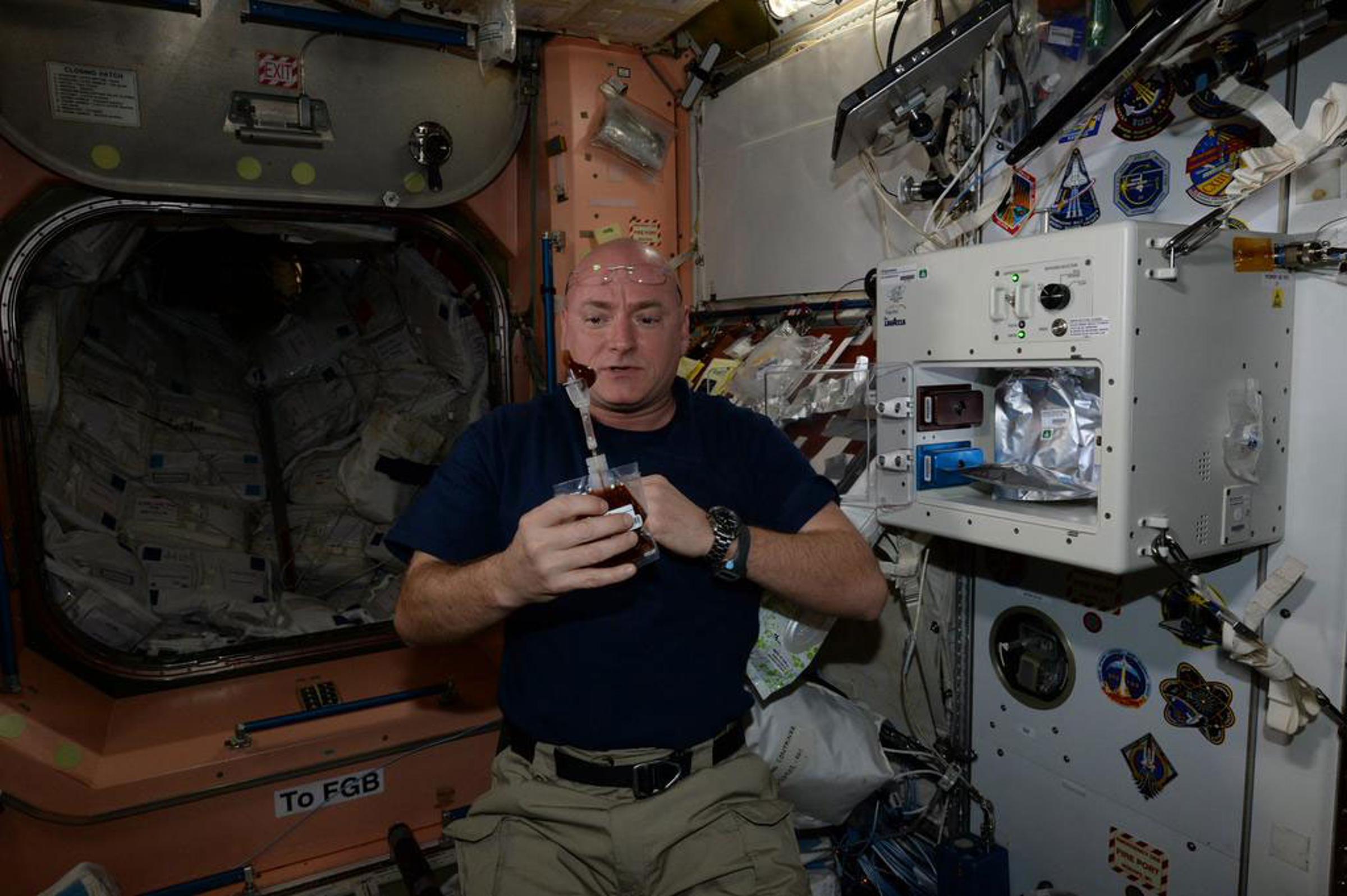 astronaut scott kelly international space station