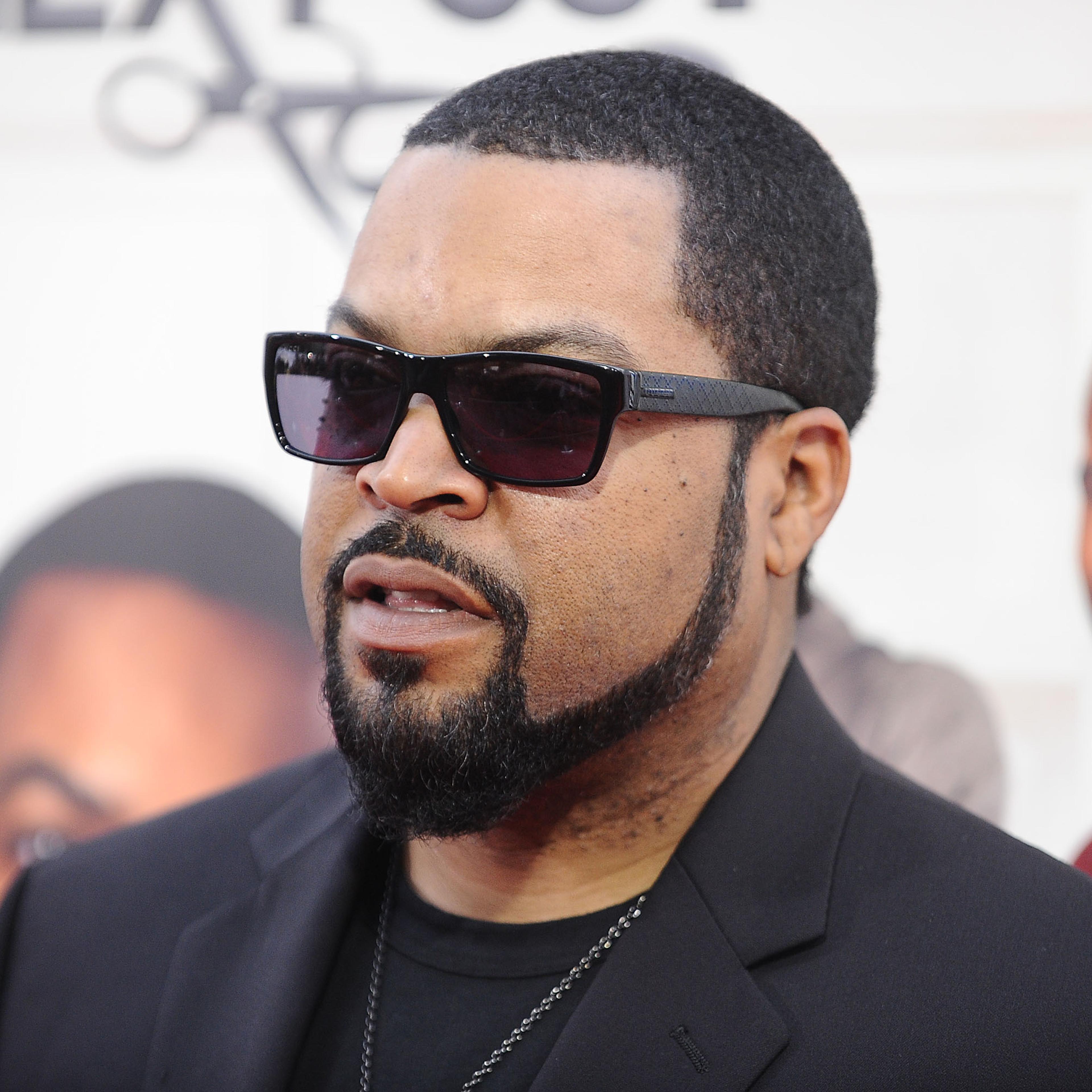 Premiere Of New Line Cinema's "Barbershop: The Next Cut" - Arrivals
