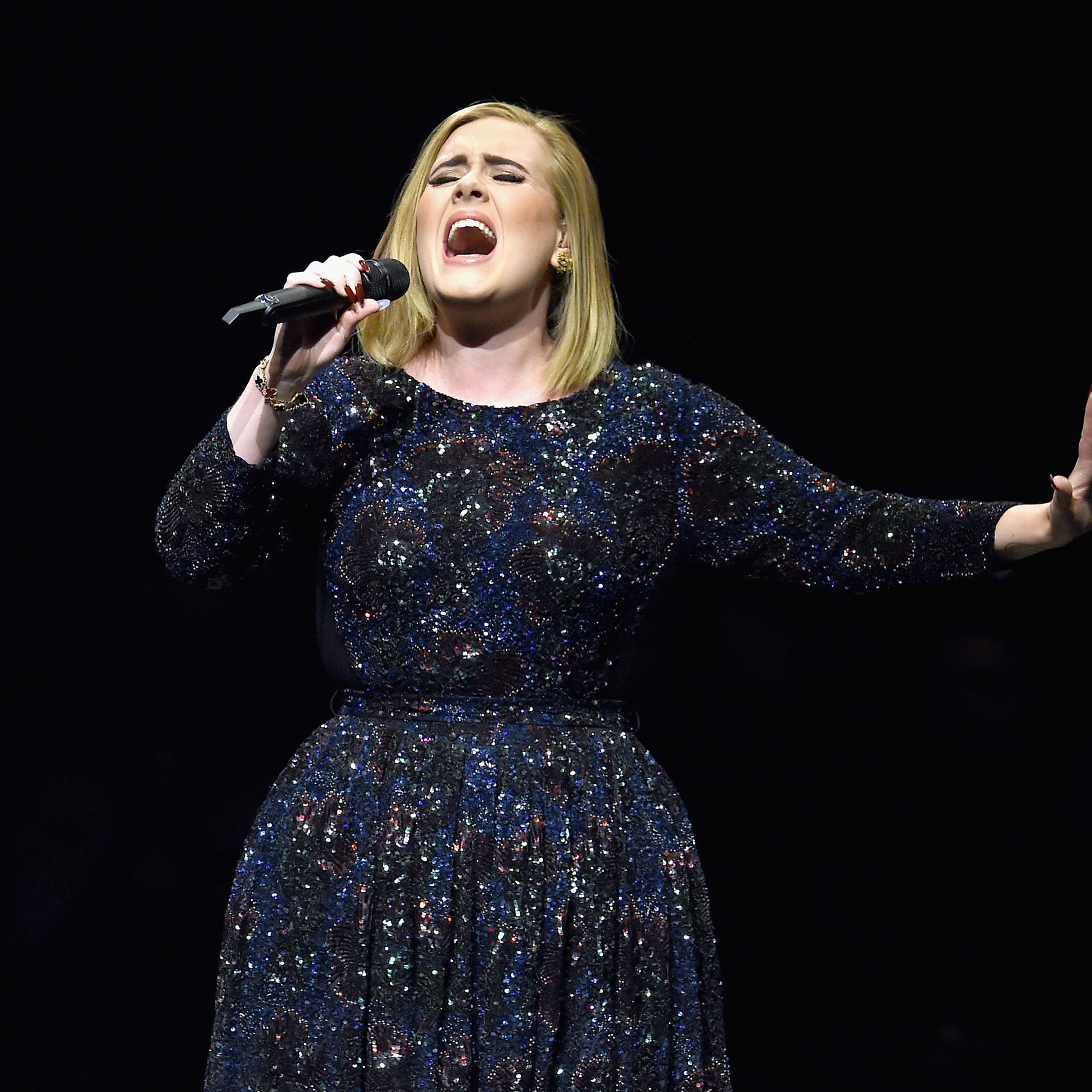 Adele Live 2016 - North American Tour In Los Angeles, CA