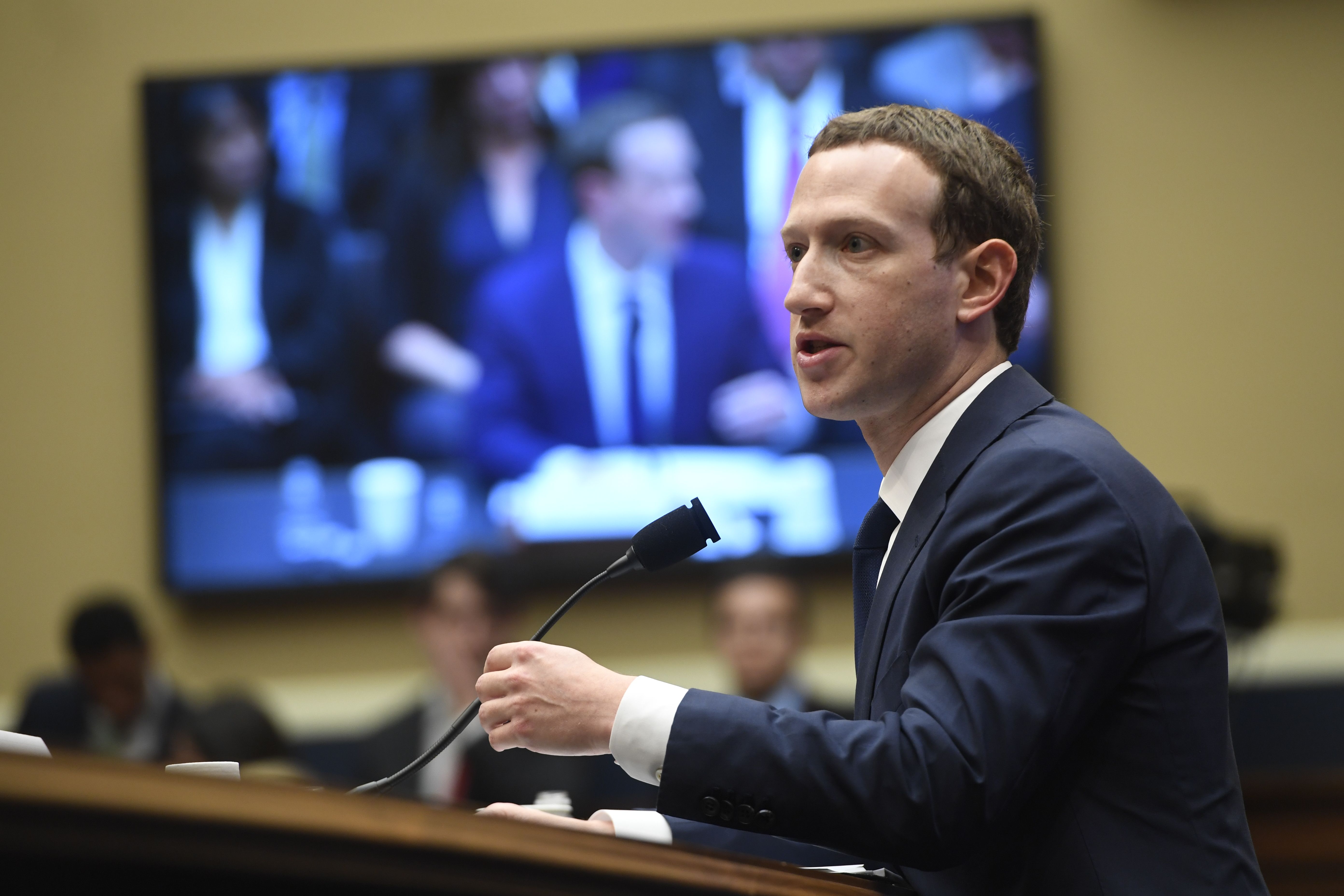 Facebook Mark Zuckerberg Diamond and Silk