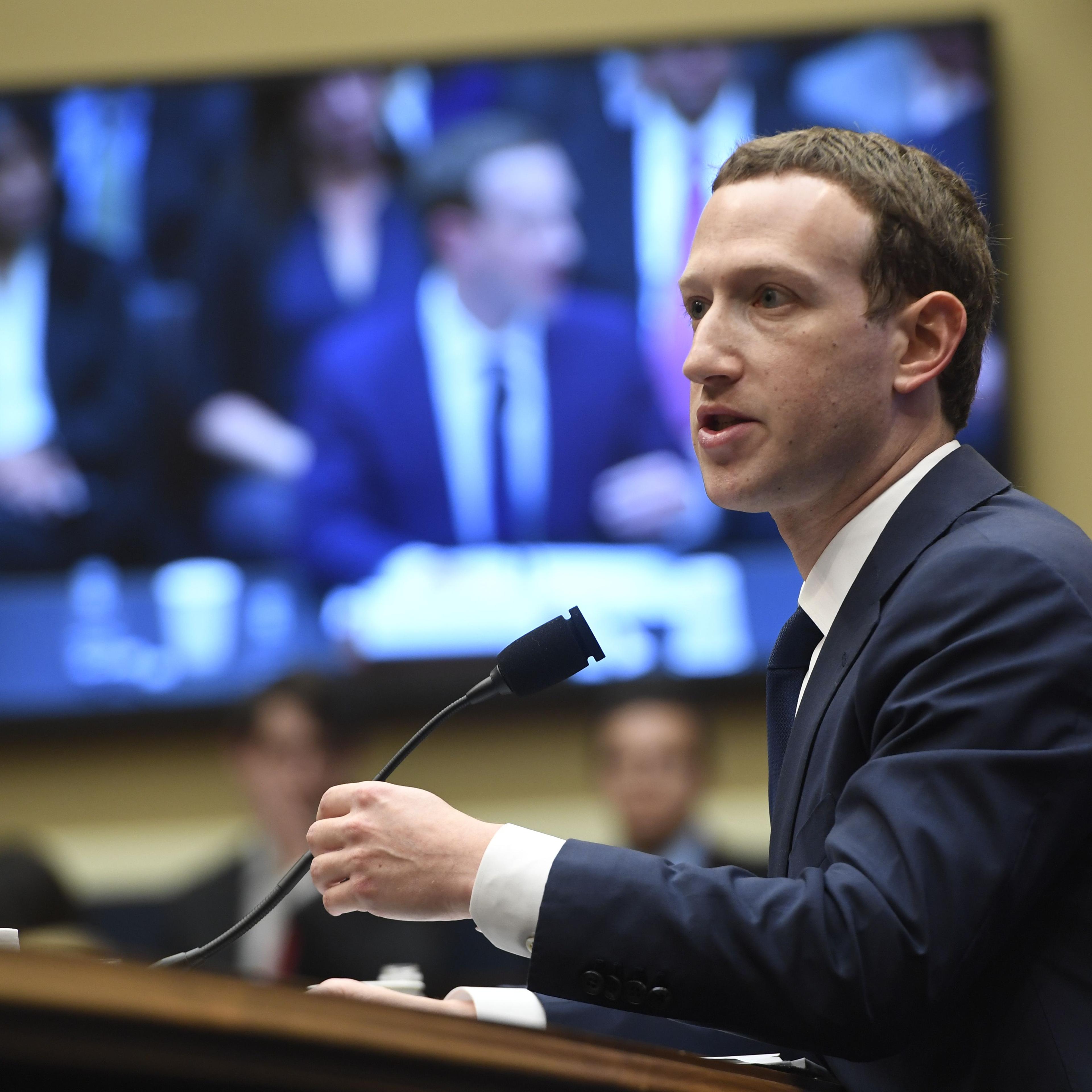 Facebook Mark Zuckerberg Diamond and Silk