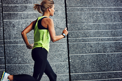 woman-running-side-view