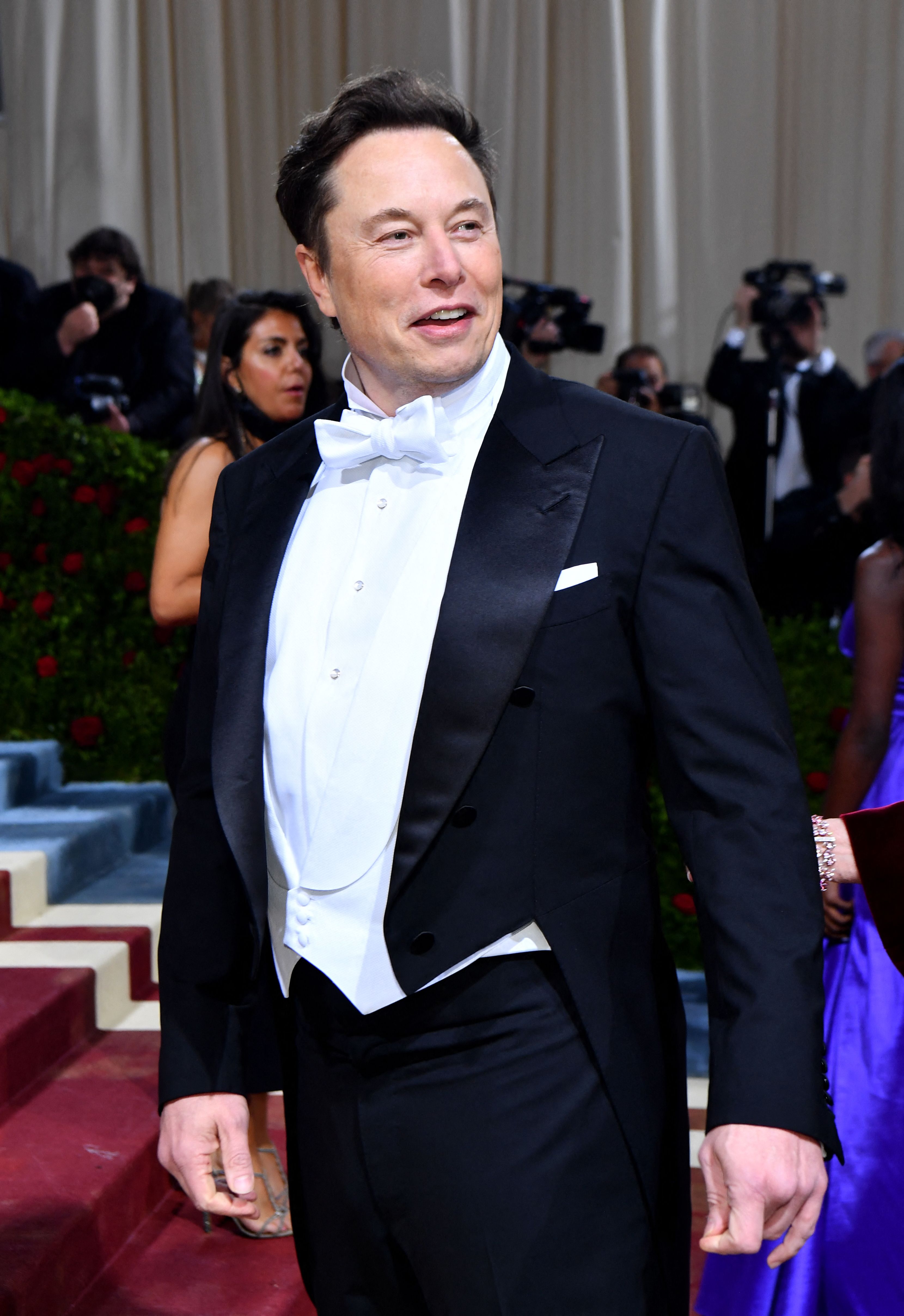 elon-musk-staff-twitter-tweets