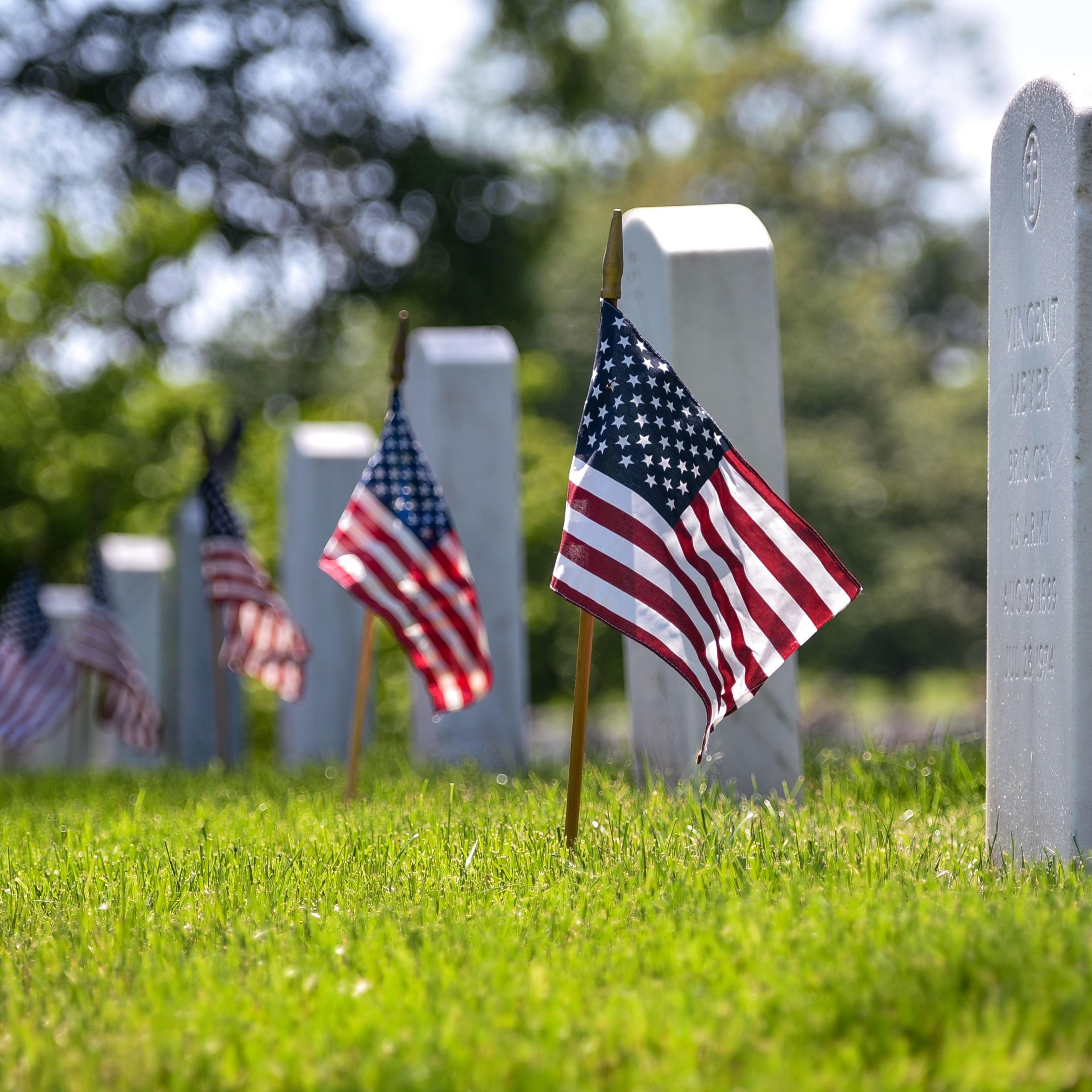 US-MEMORIAL-DAY-FLAGS