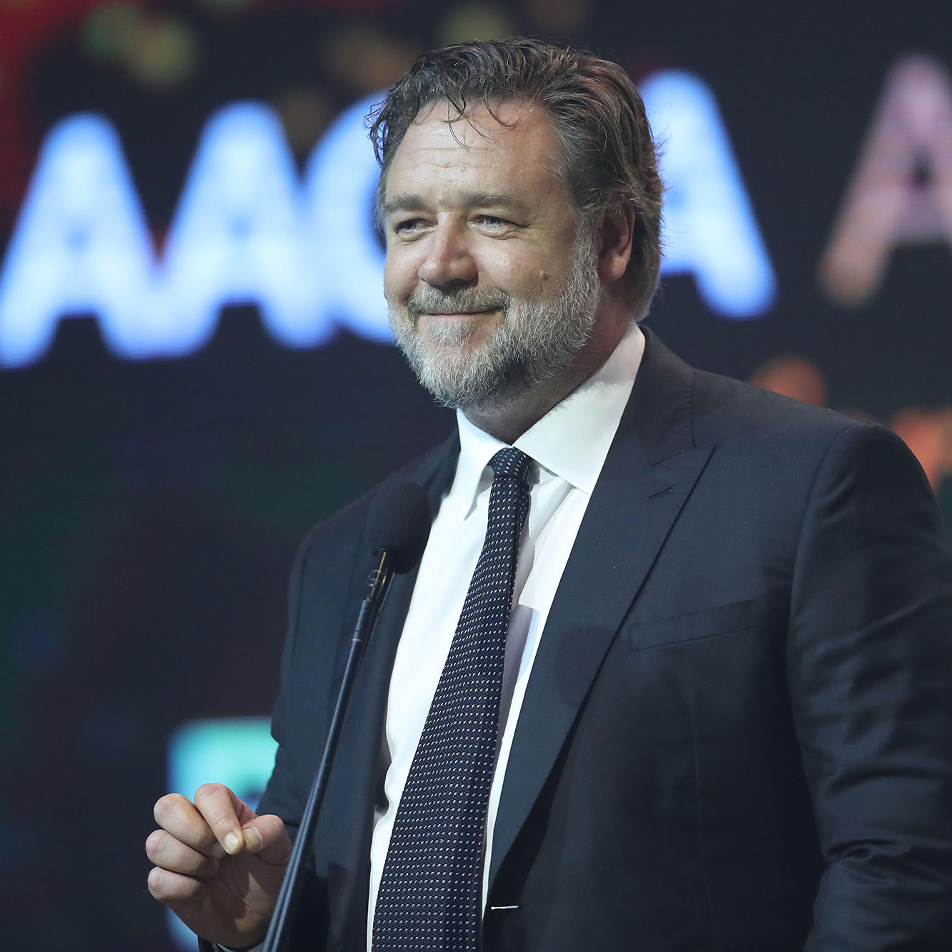 Russell Crowe divorce auction