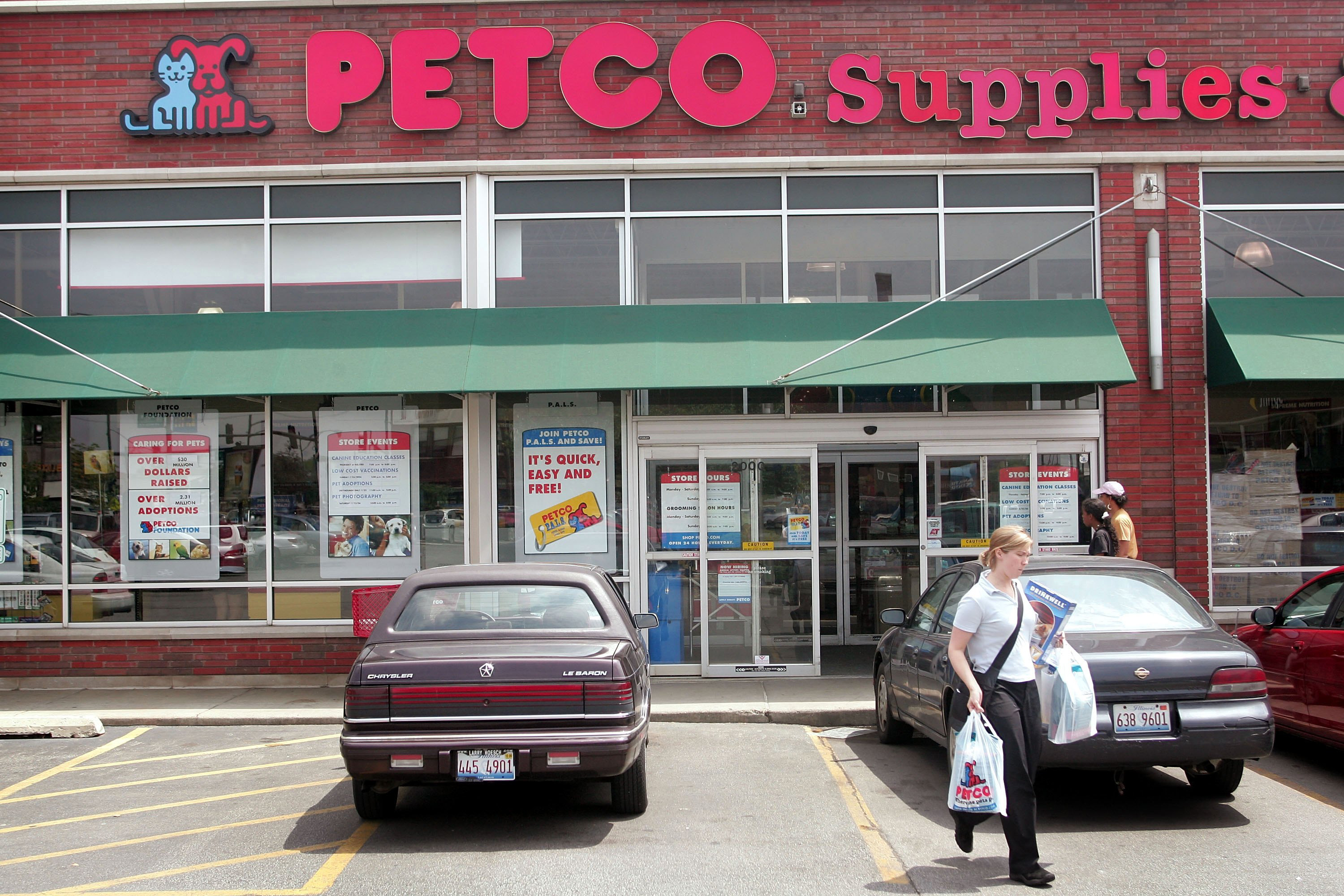 A Petco store in Chicago, Ill, seen in 2006.