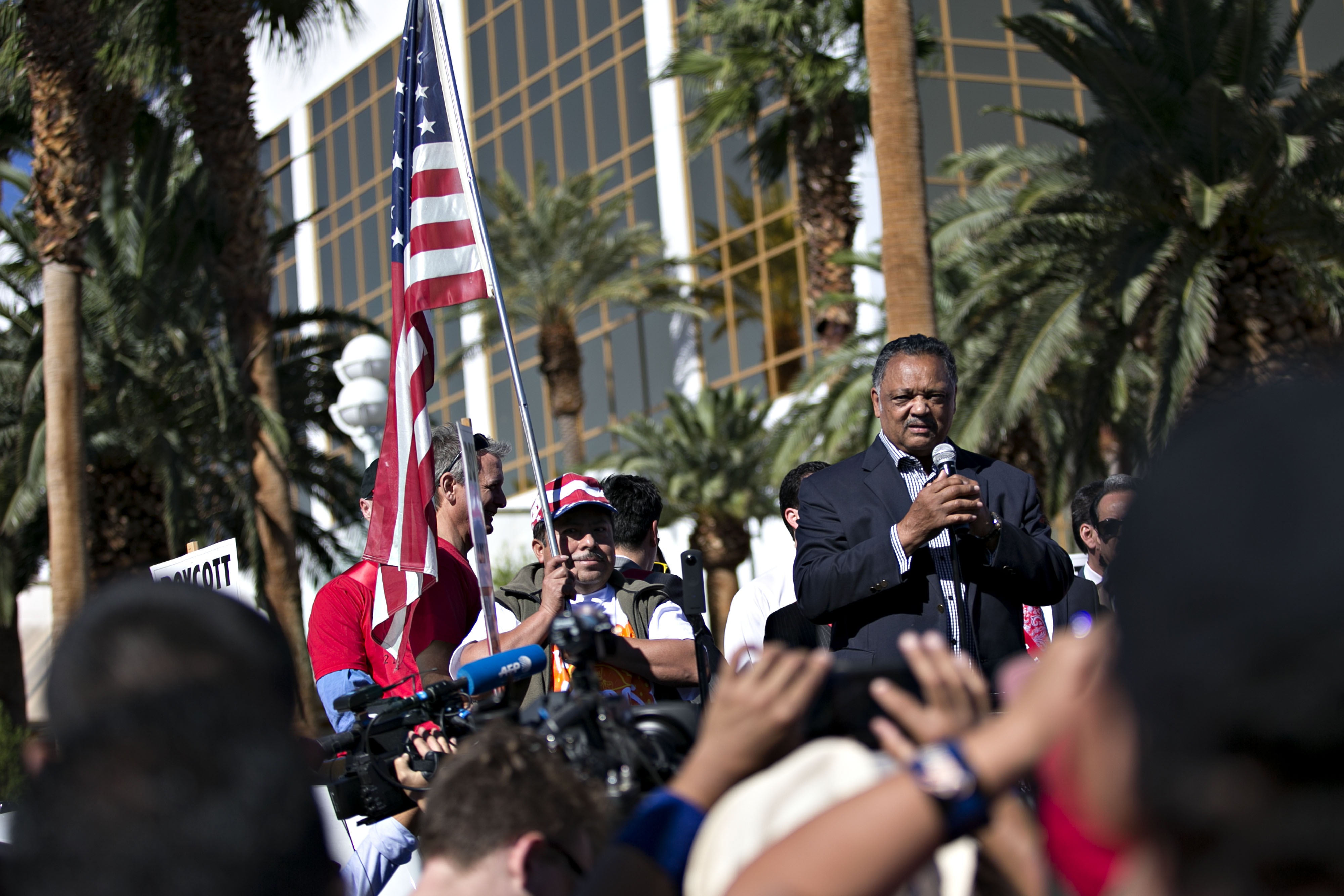 VEGAS DEBATE