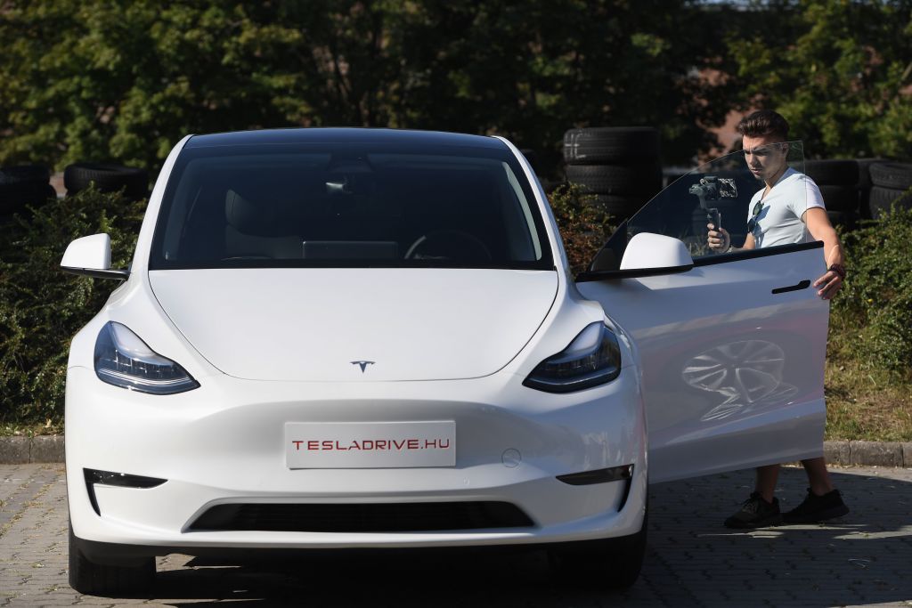 tesla-sales-fall-short-of-estimates