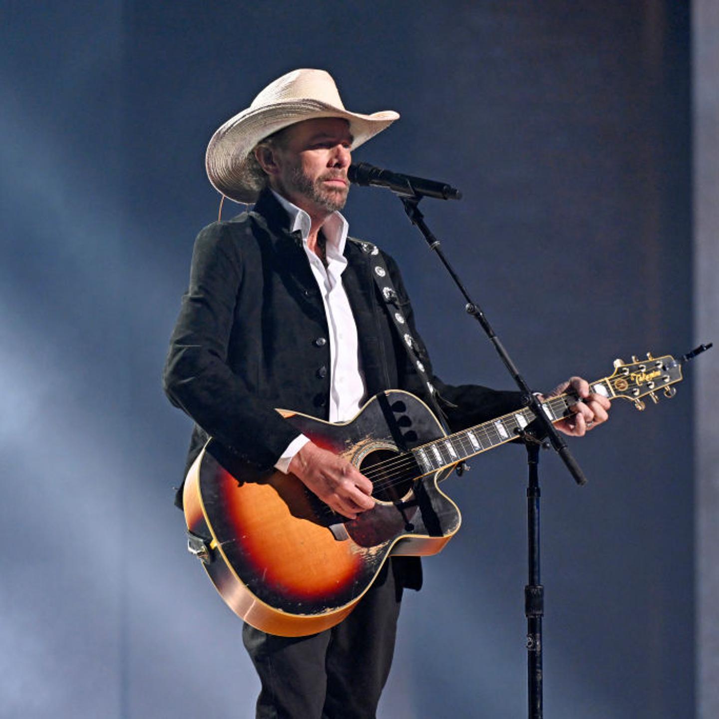 Toby Keith Performing