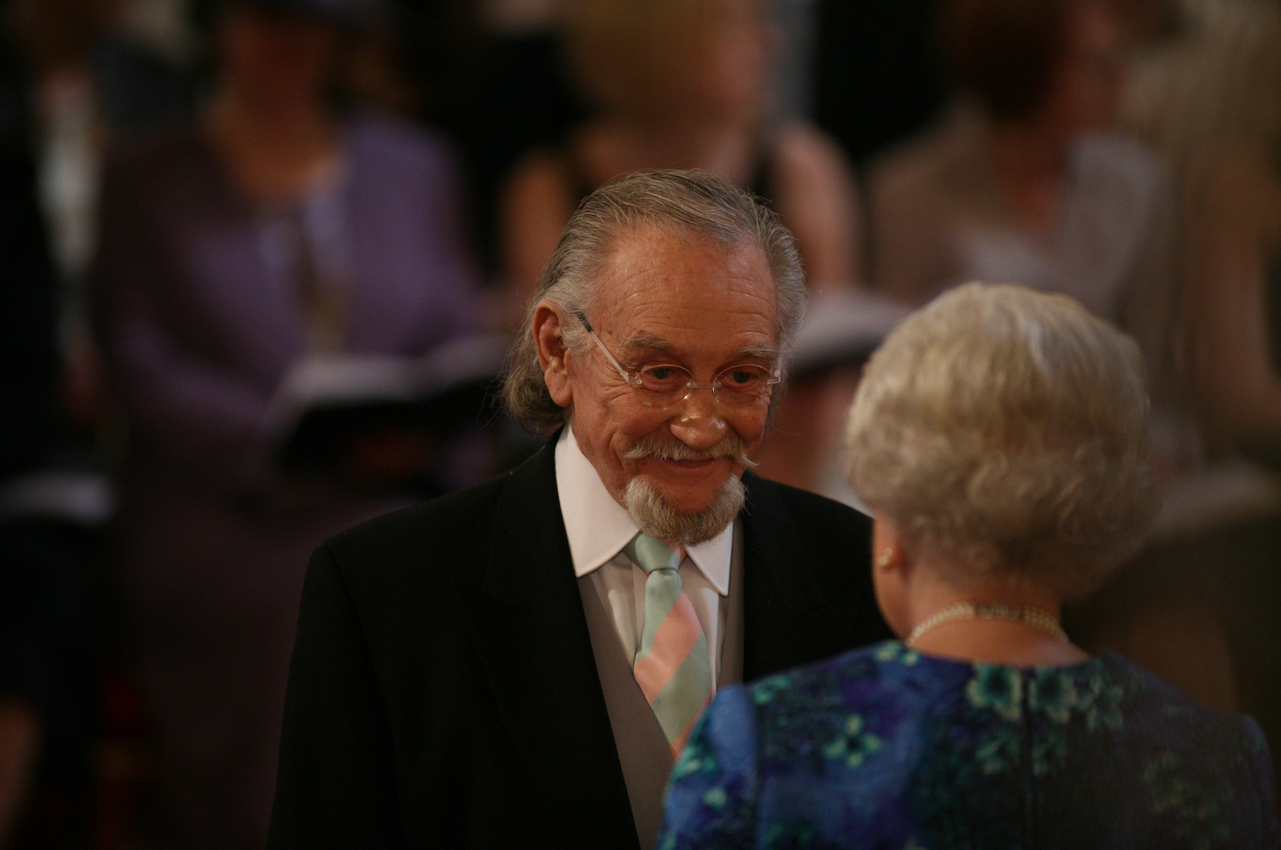 ROYAL Investitures