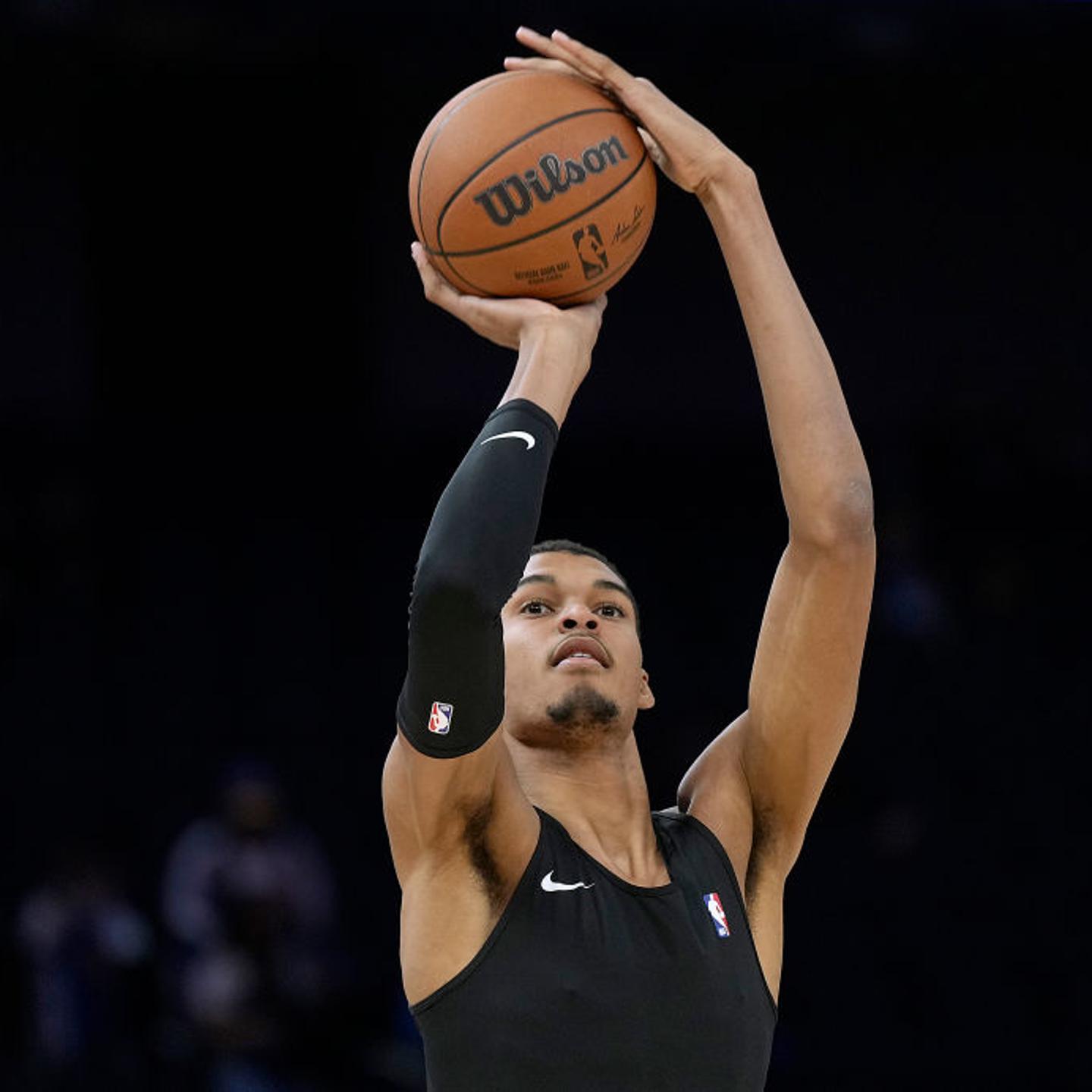 San Antonio Spurs v Golden State Warriors