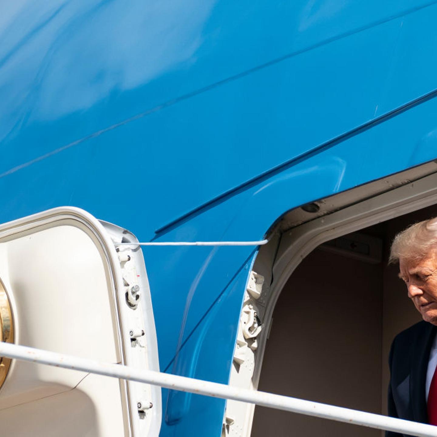 US-POLITICS-DEPARTURE-TRUMP