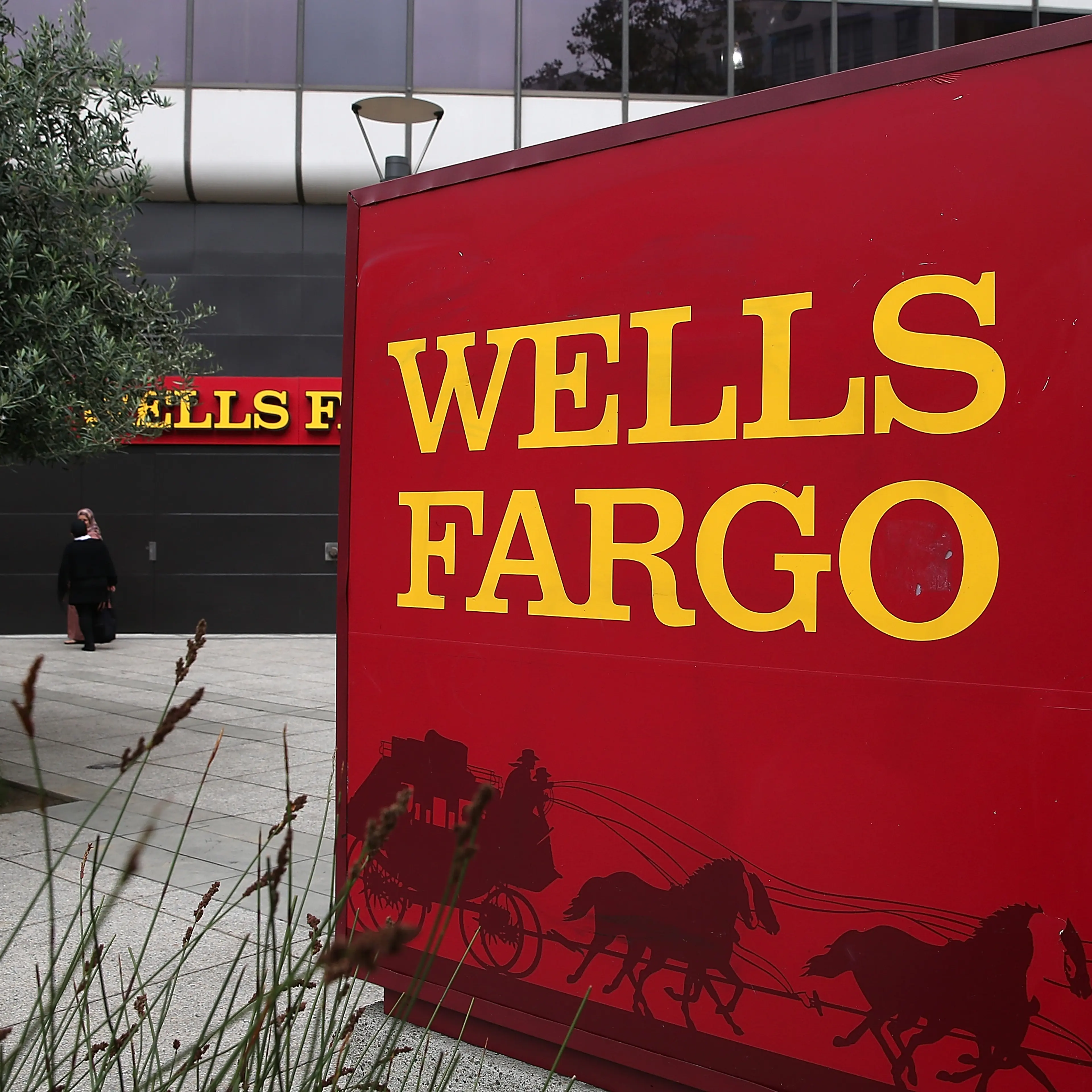 Wells Fargo Reports Quarterly Earnings Rise 13 Percent