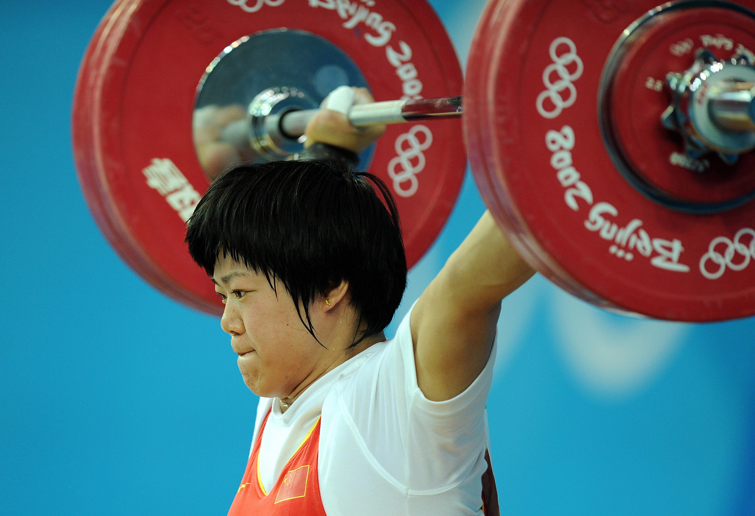 Liu Chunhong of China sets a new world r