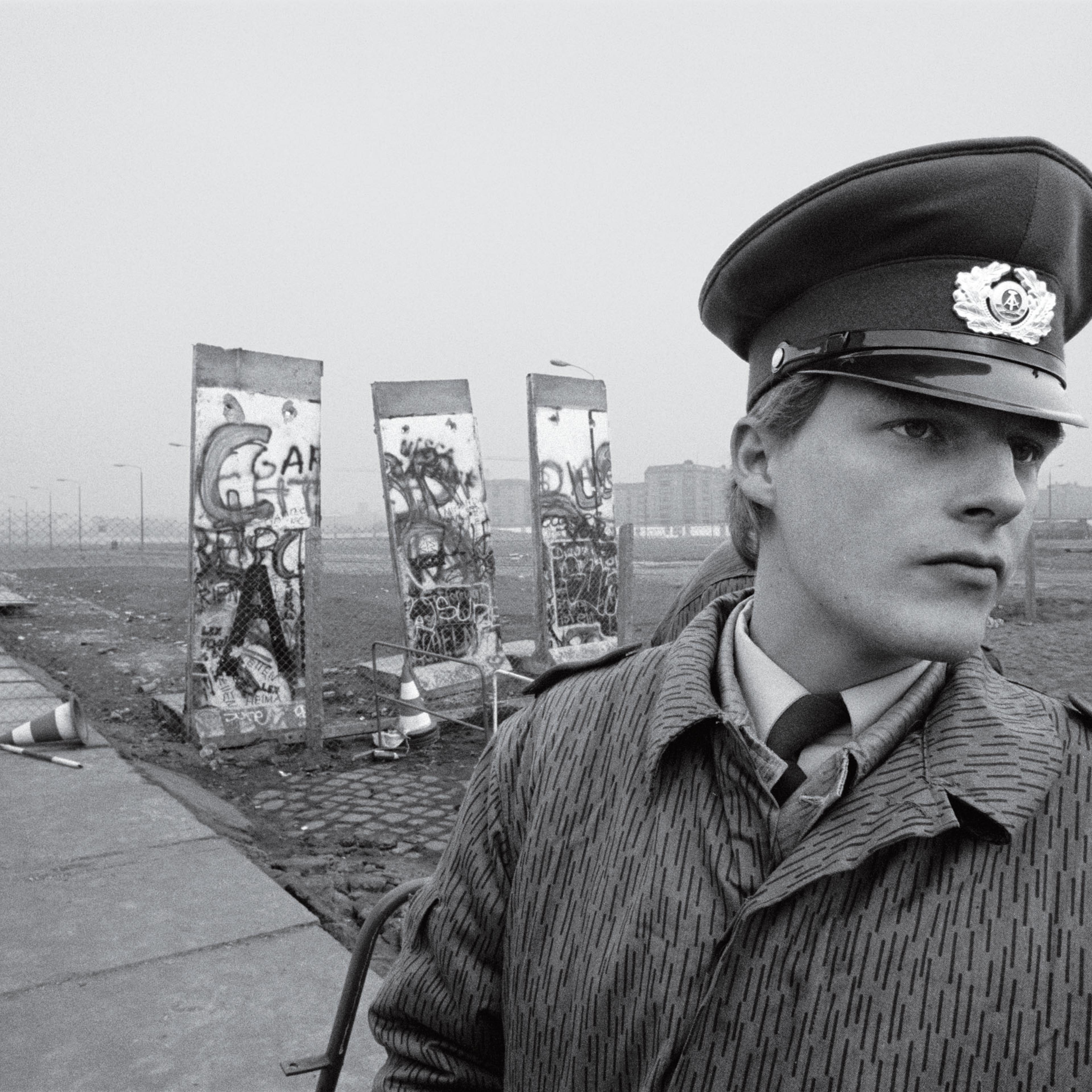 East Berliners crossing into the West Berlin on 11