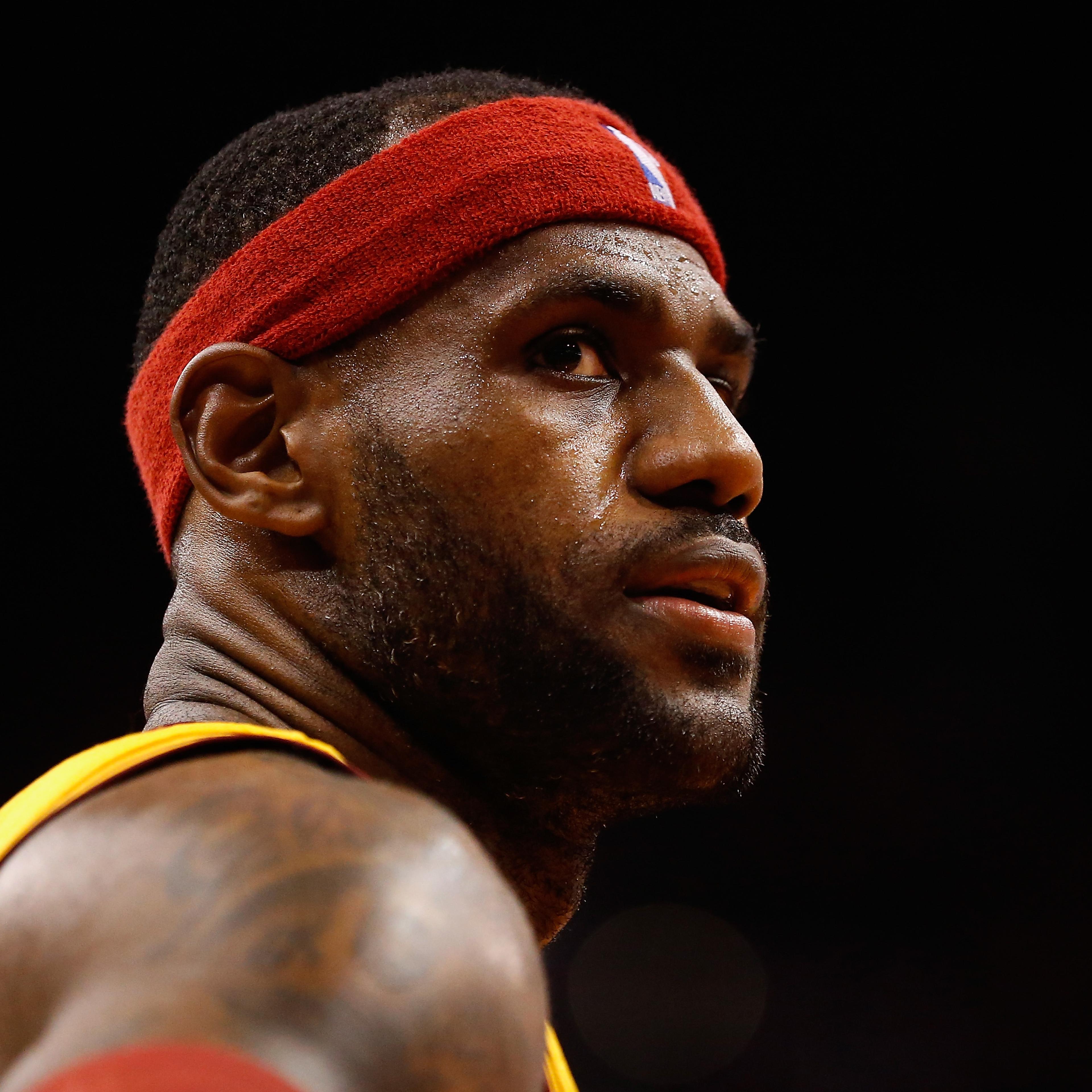 LeBron James of the Cleveland Cavaliers at the NBA game against the Phoenix Suns in Phoenix on Jan. 13, 2015.