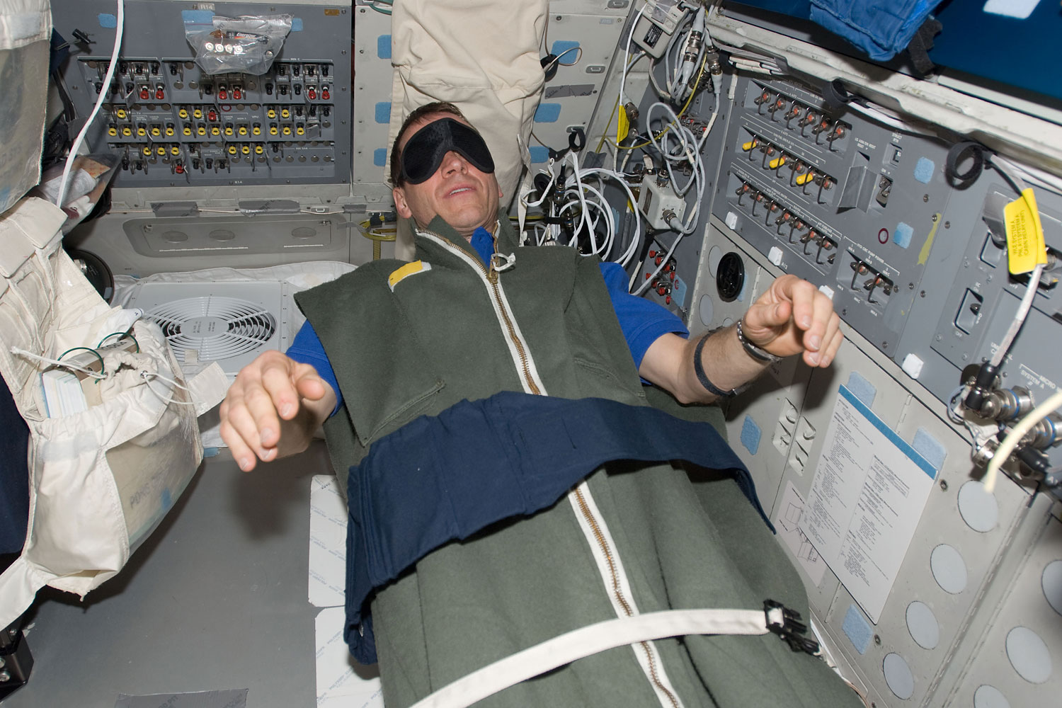 Archive Pictures Mark The Last Manned Space Shuttle Mission