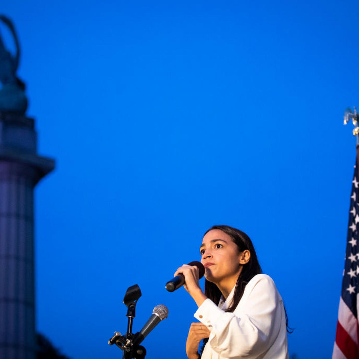 New Yorkers Remember Victims Of Mass Shootings In El Paso And Dayton