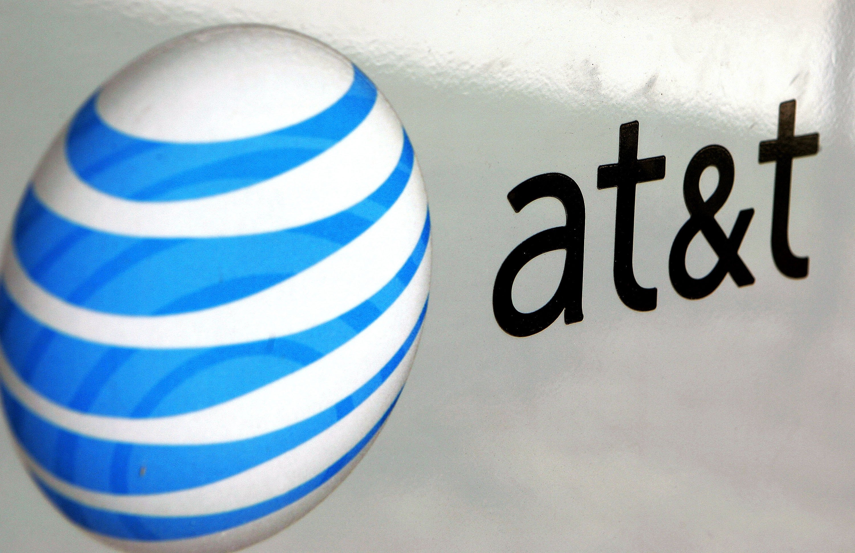 AT&amp;T Reports 81 Percent Rise In Q2 Profit