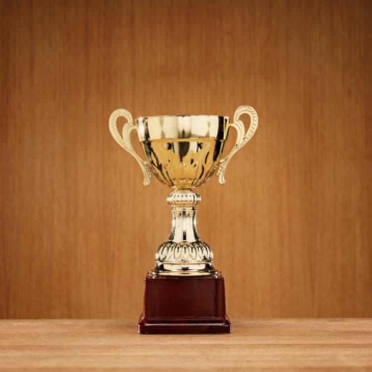 trophy-wooden-background