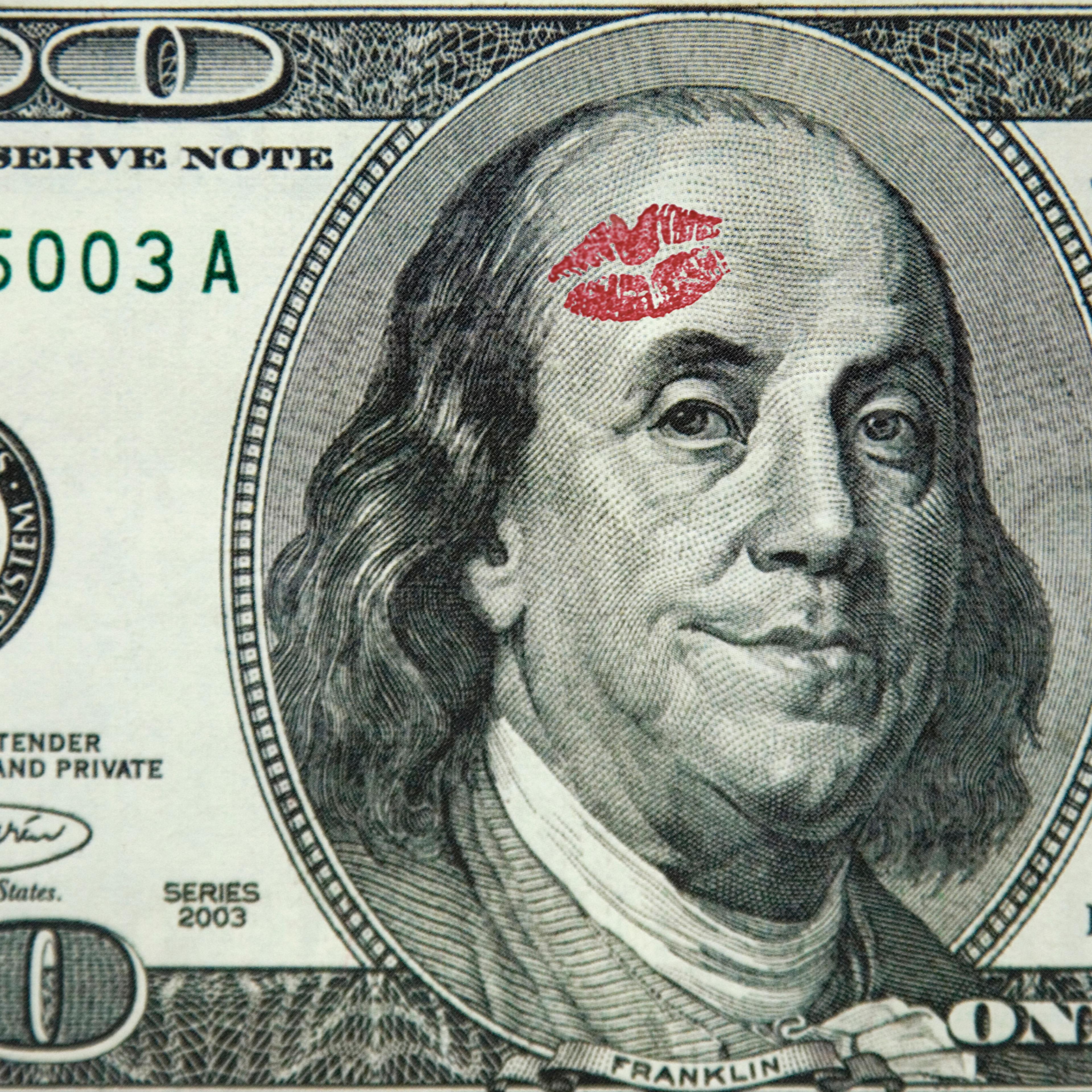 How People Change Their Love Lives According to Money