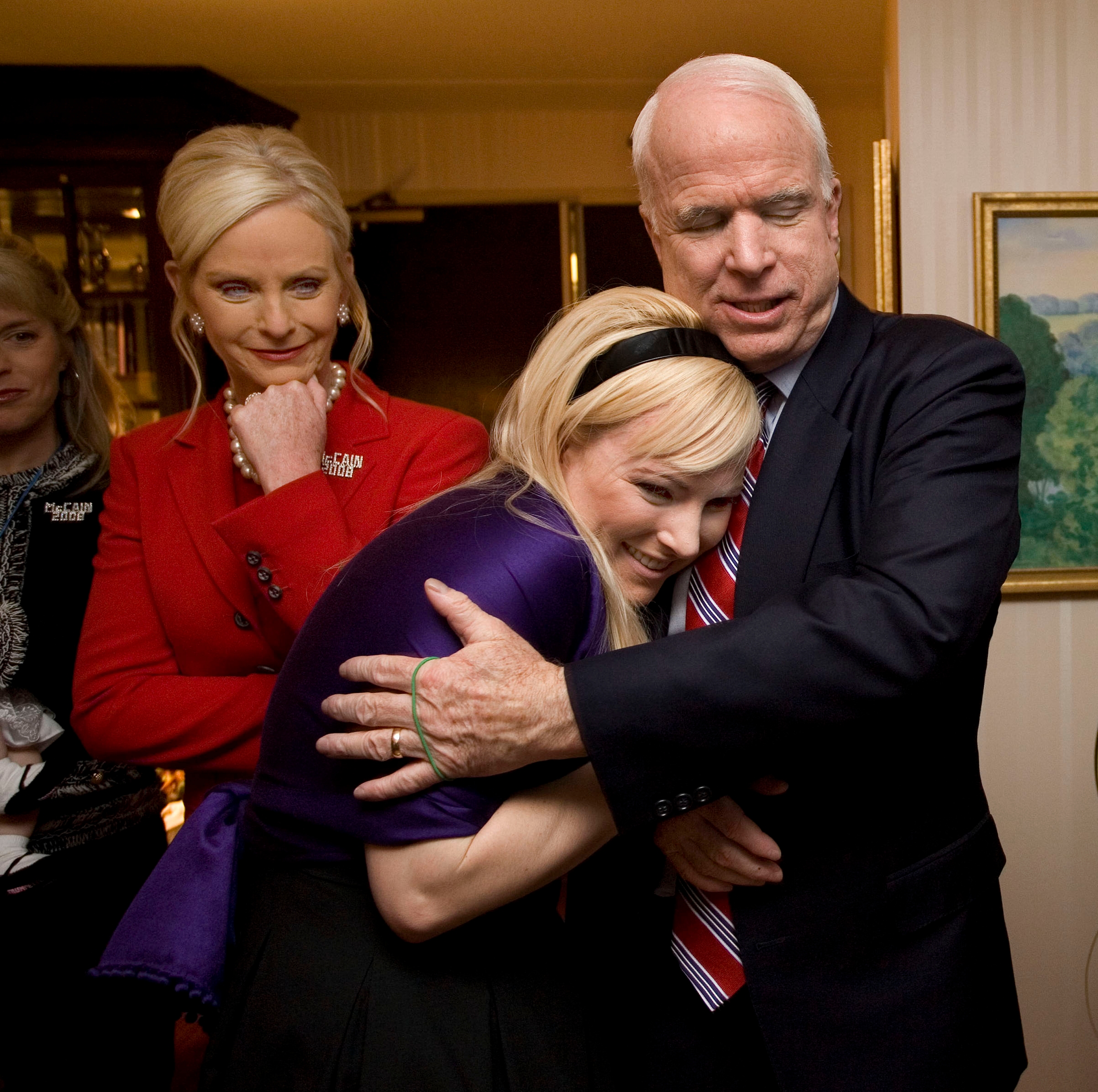 McCain Campaigns In New Hampshire
