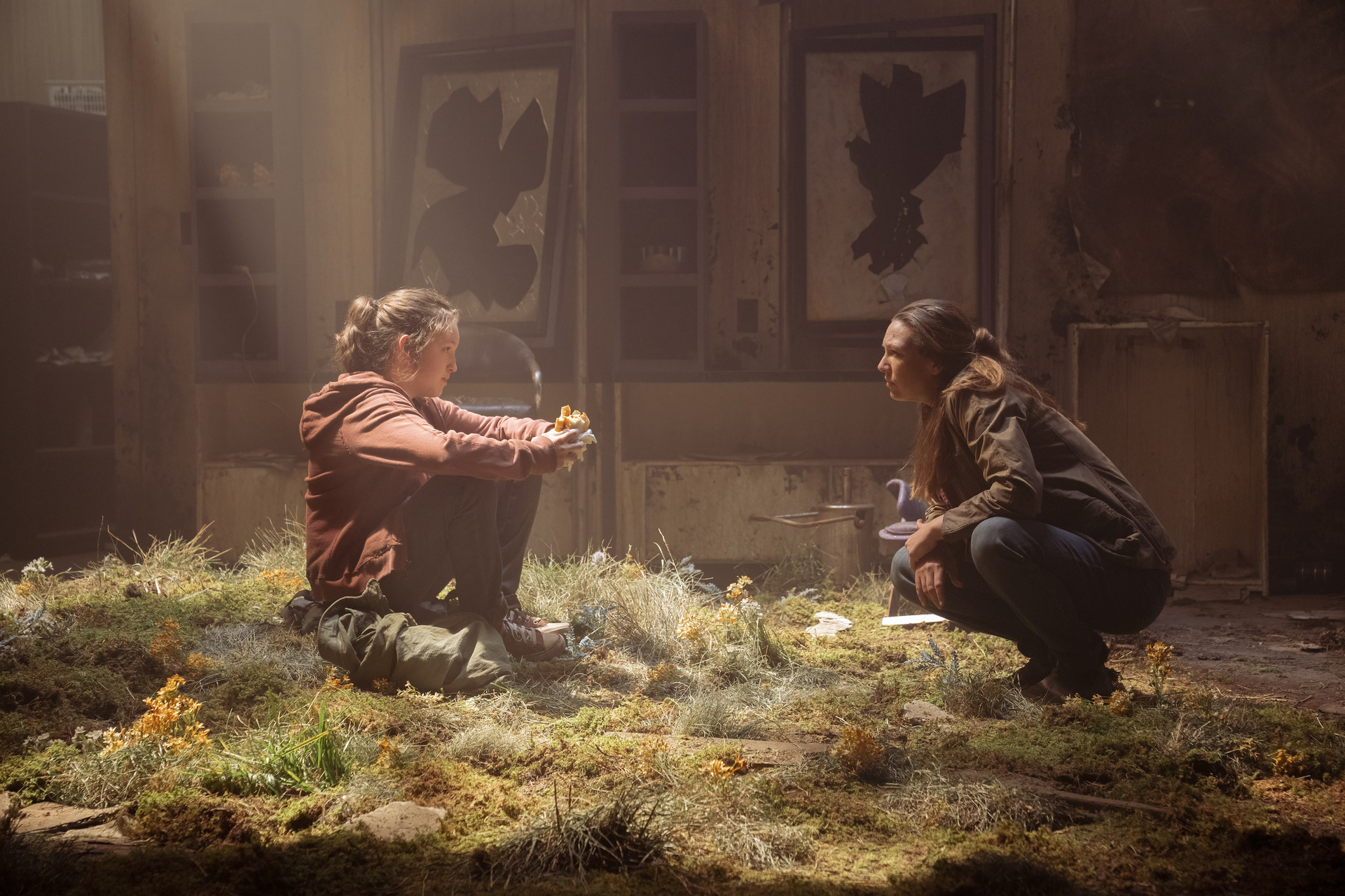 Bella Ramsey, left, and Anna Torv in <i>The Last of Us</i>