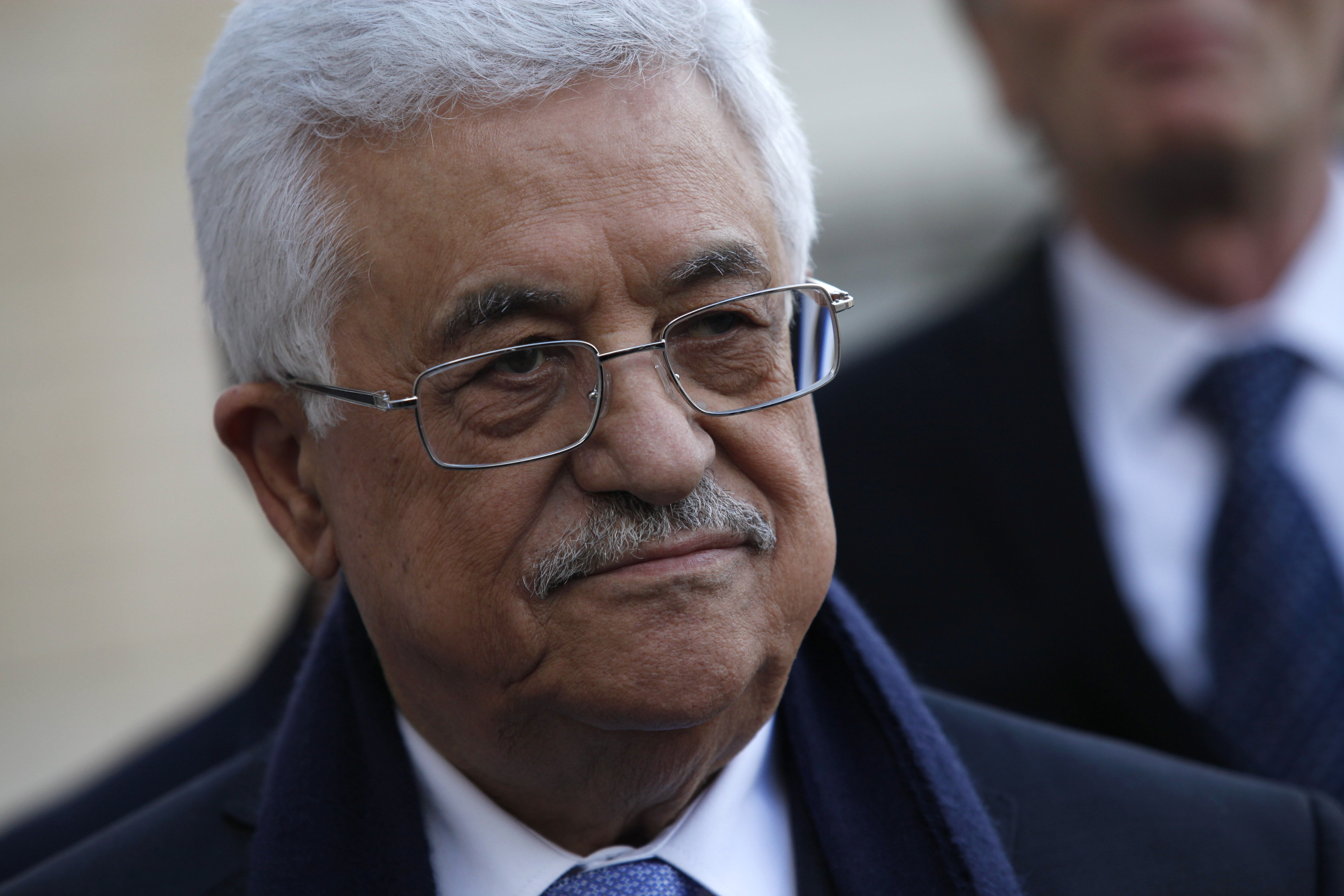 President Mahmoud Abbas meets with French President Francois Hollande in Paris