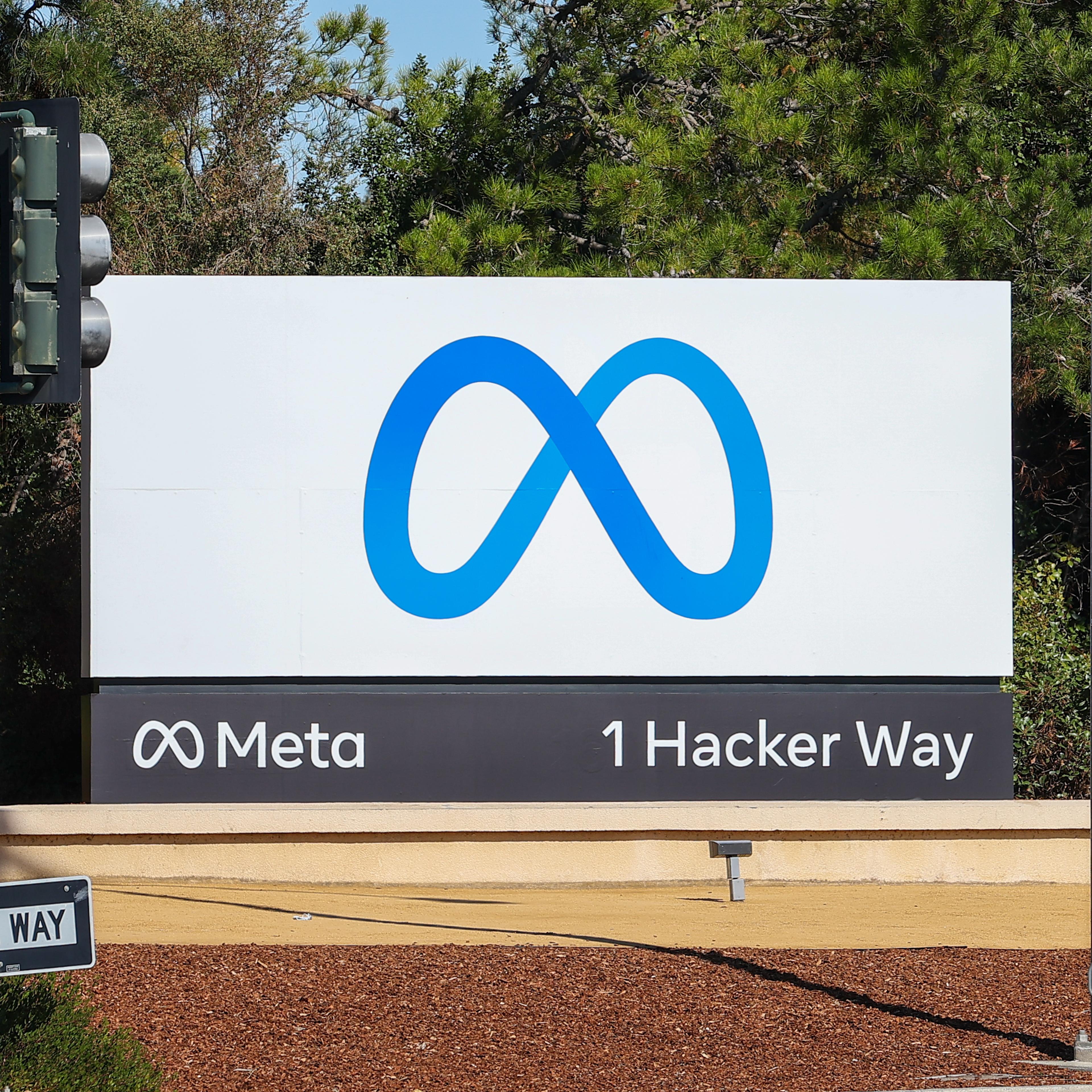 Facebook changes its company name to Meta