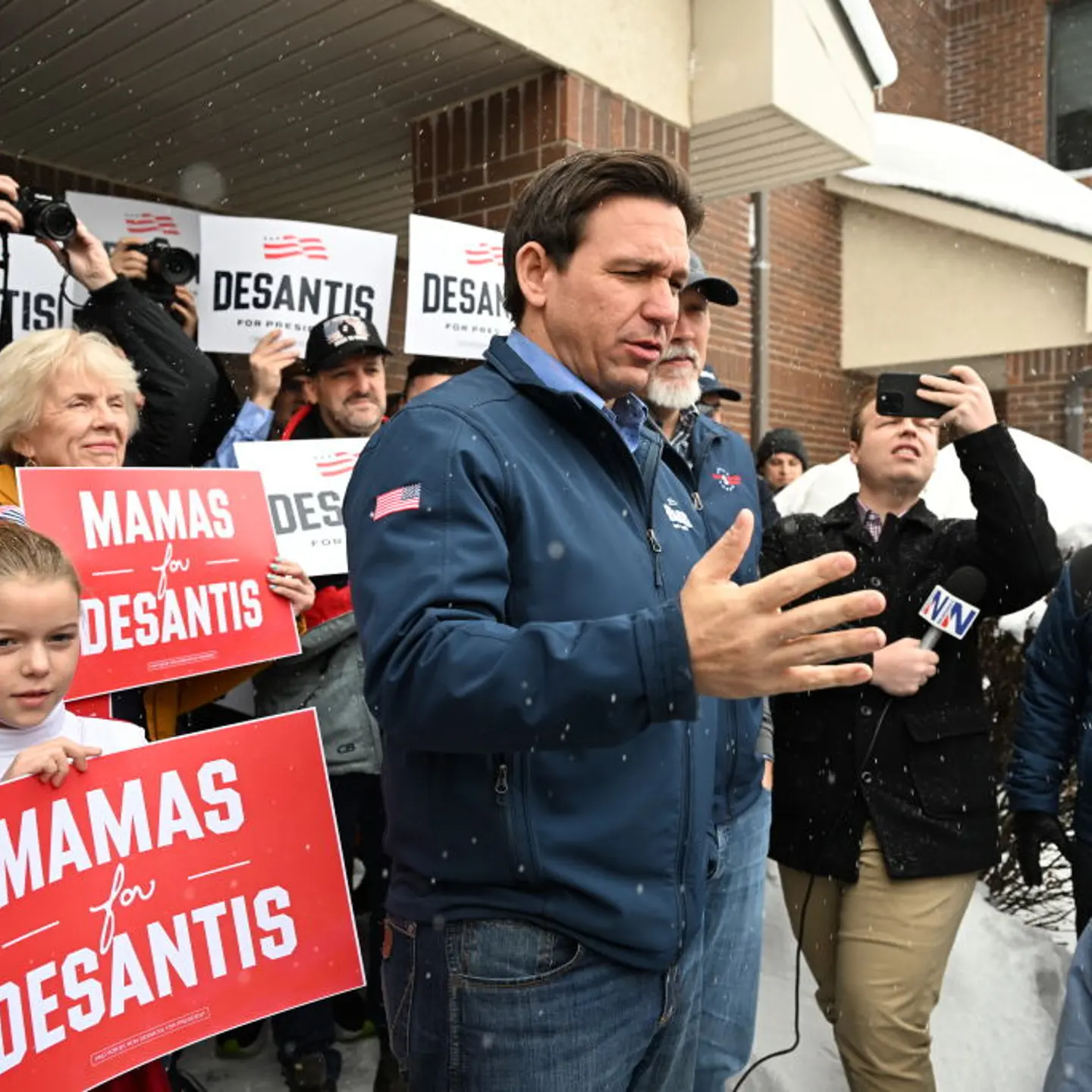 DES MOINES, IA - JANUARY 12: Republican presidential candidate