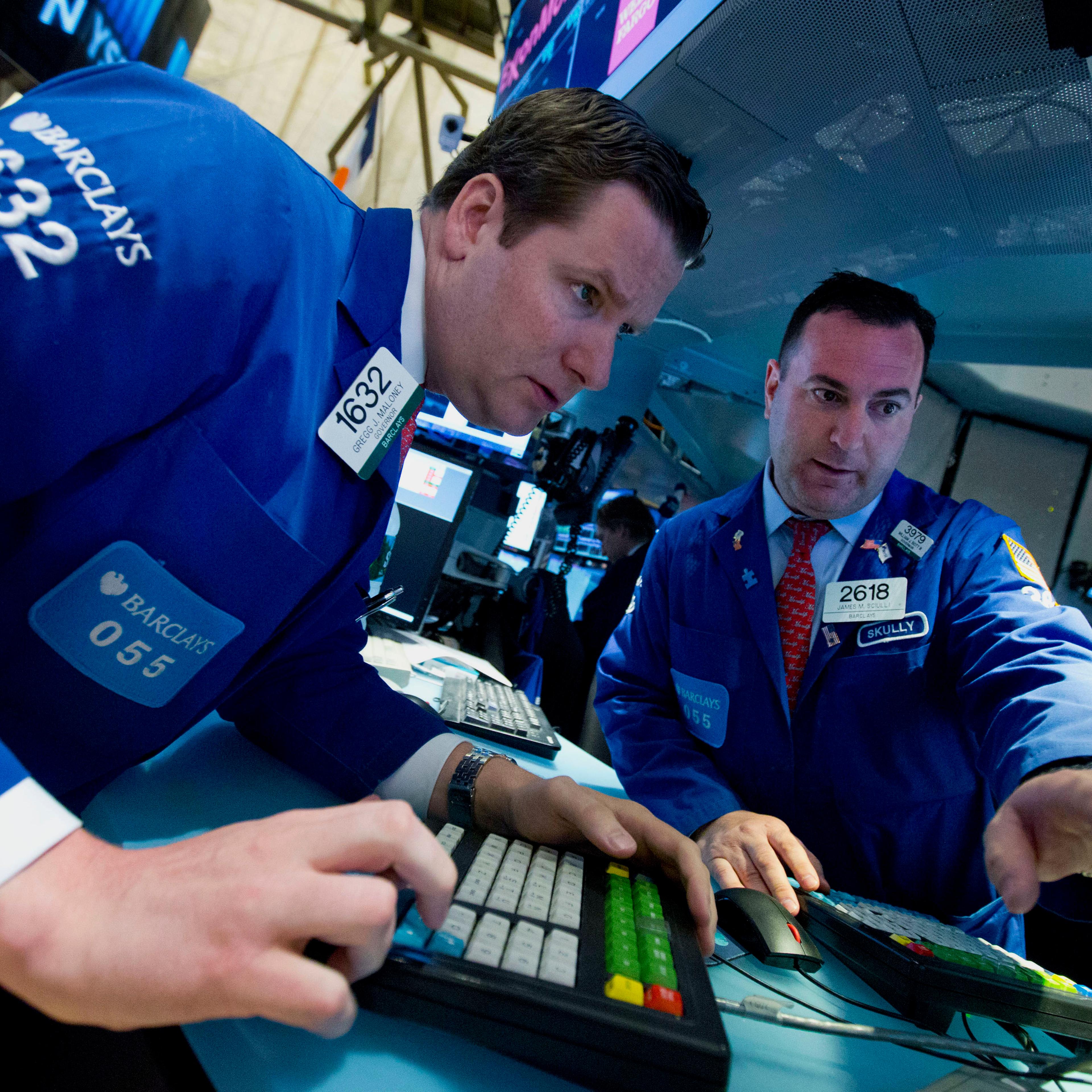 U.S. Stocks Fluctuate Amid Deal Activity After S&P 500 Record