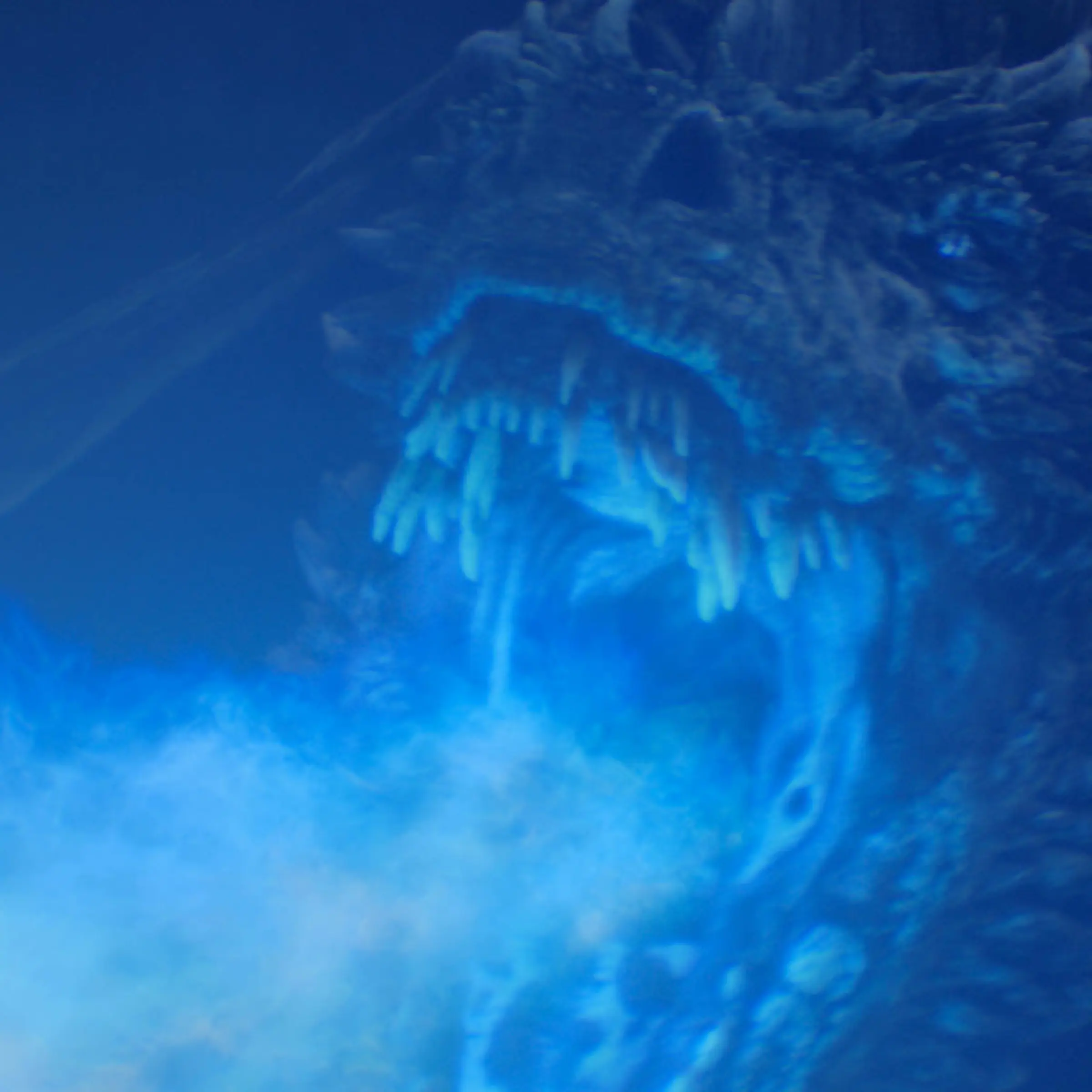Viserion puts up a fight on Game of Thrones season 8 episode 3