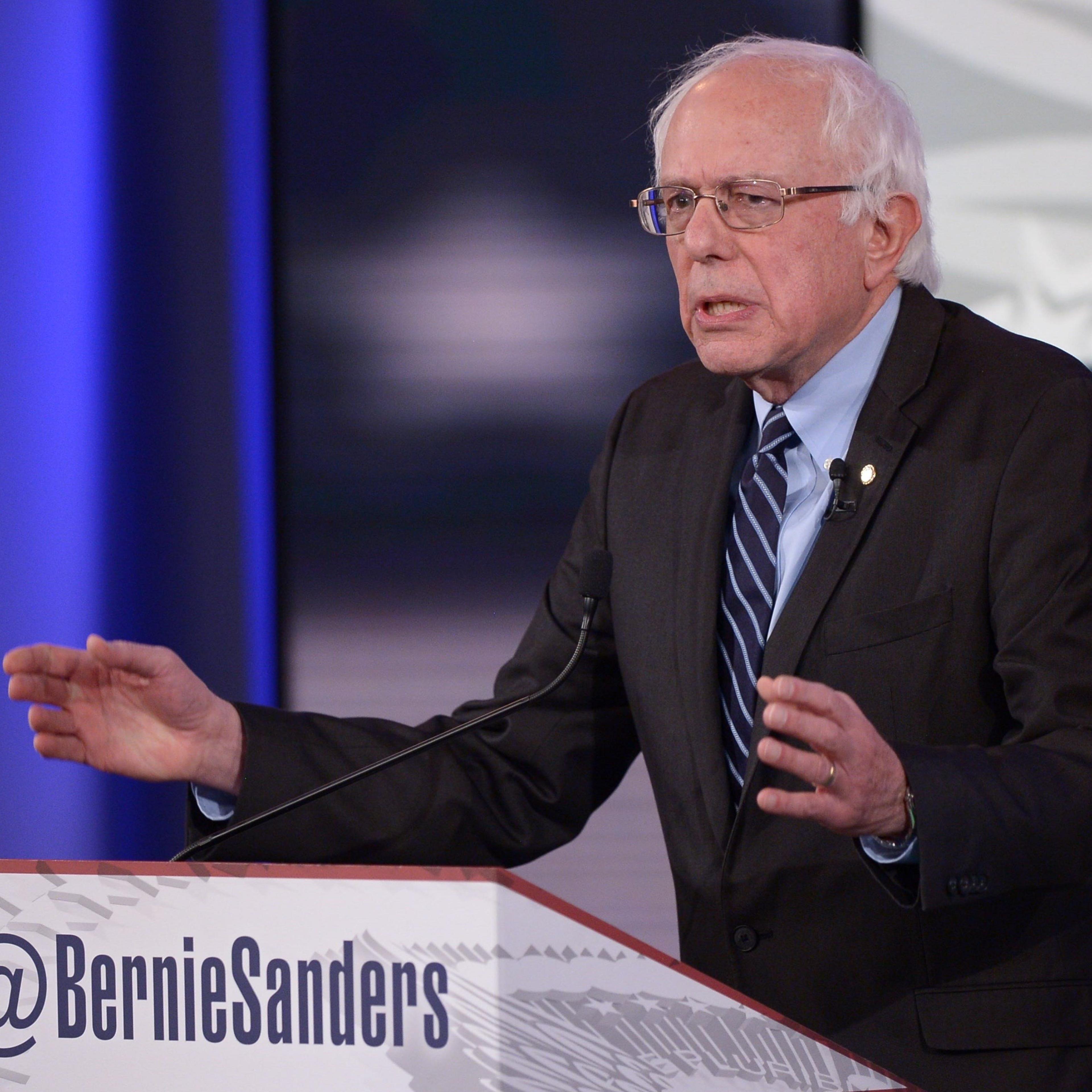 US-VOTE-DEMOCRATS-DEBATE