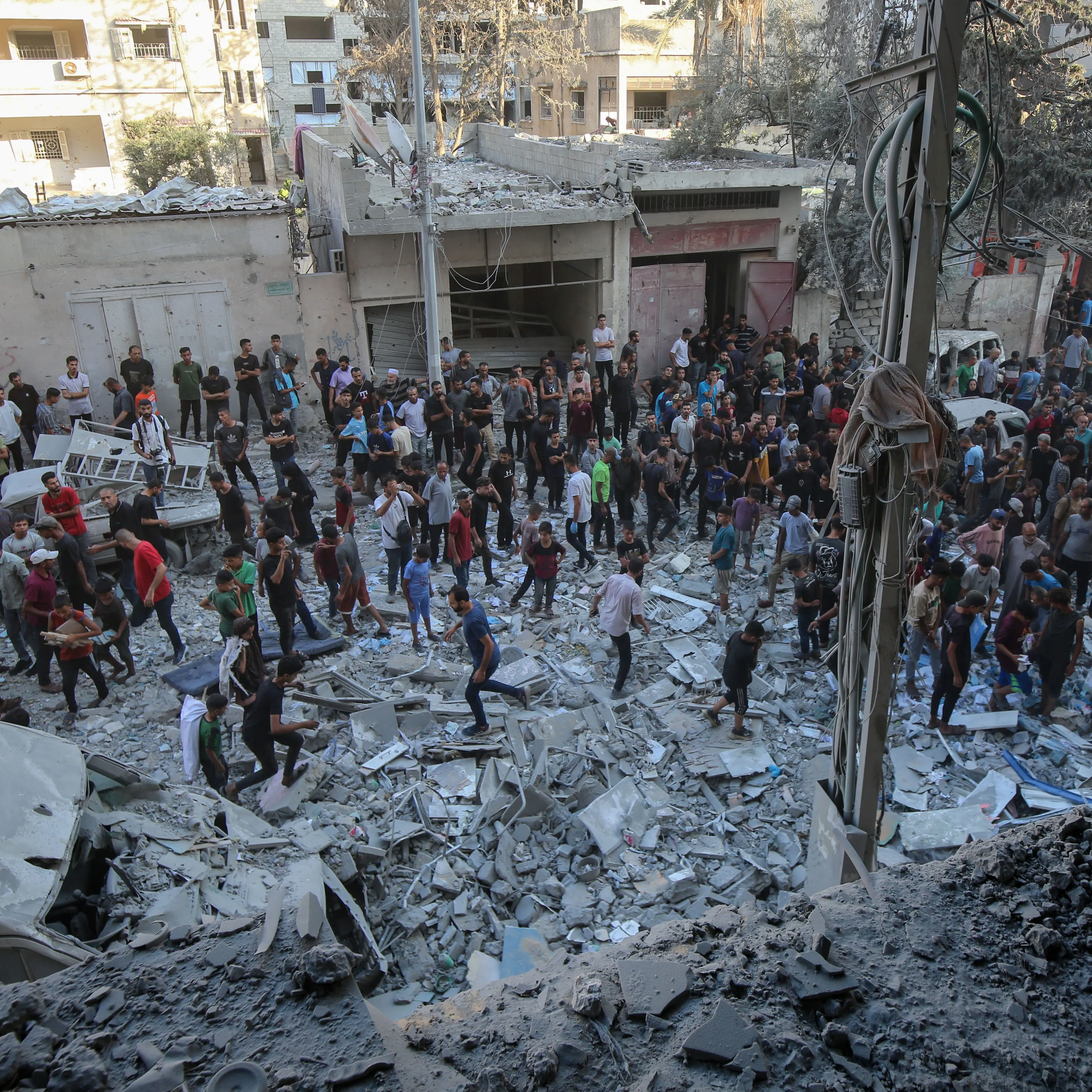 MIDEAST-GAZA CITY-AIRSTRIKE-AFTERMATH