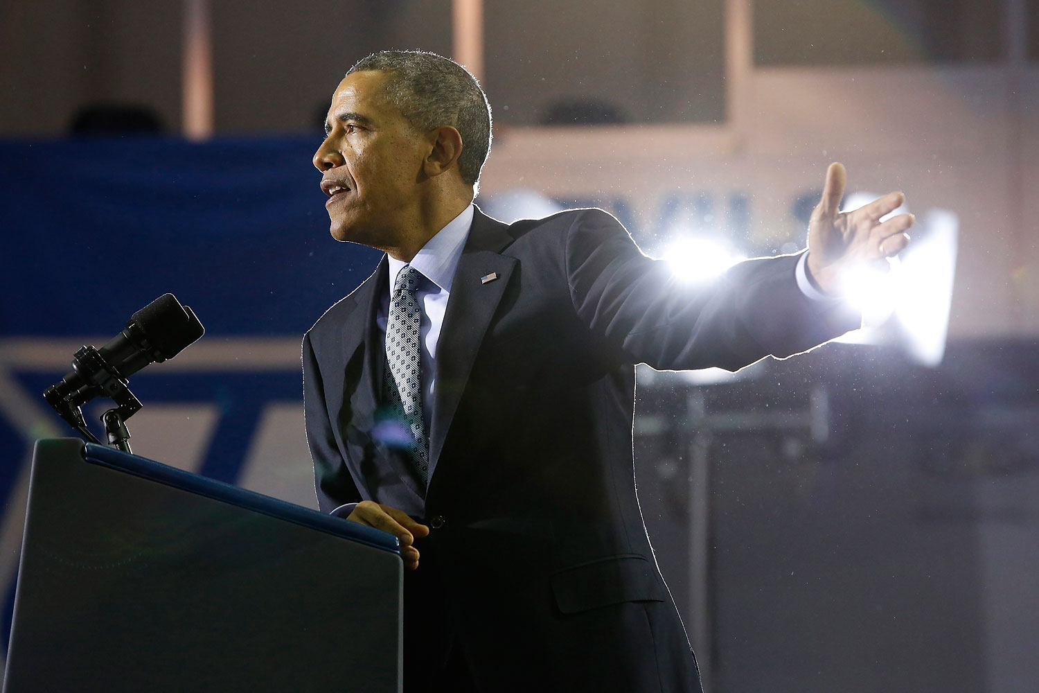U.S. President Barack Obama delivers remarks on raising the minimum wage at Central Connecticut State University in New Britain, Connecticut March 5, 2014.