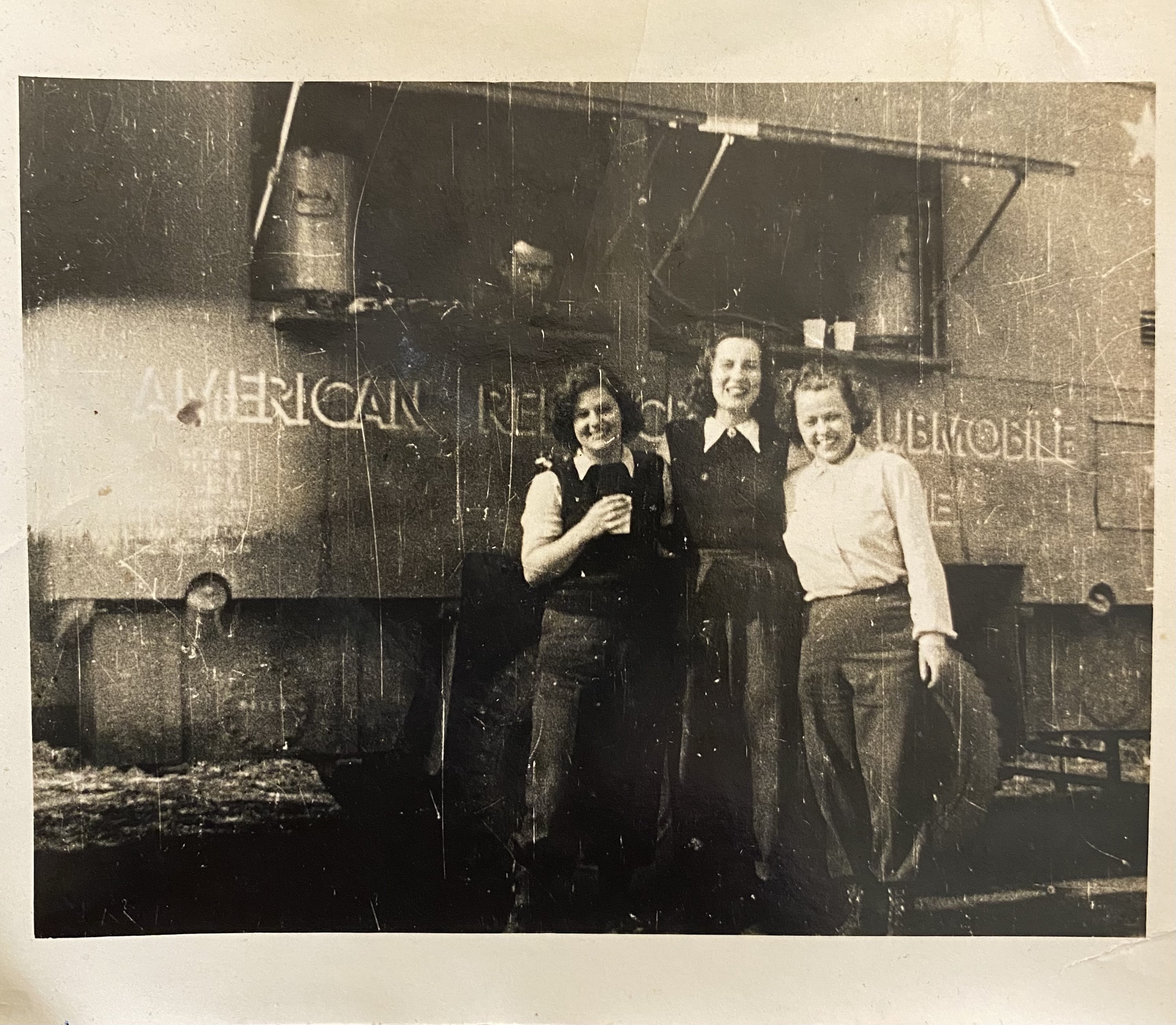 The author's mother and 2 