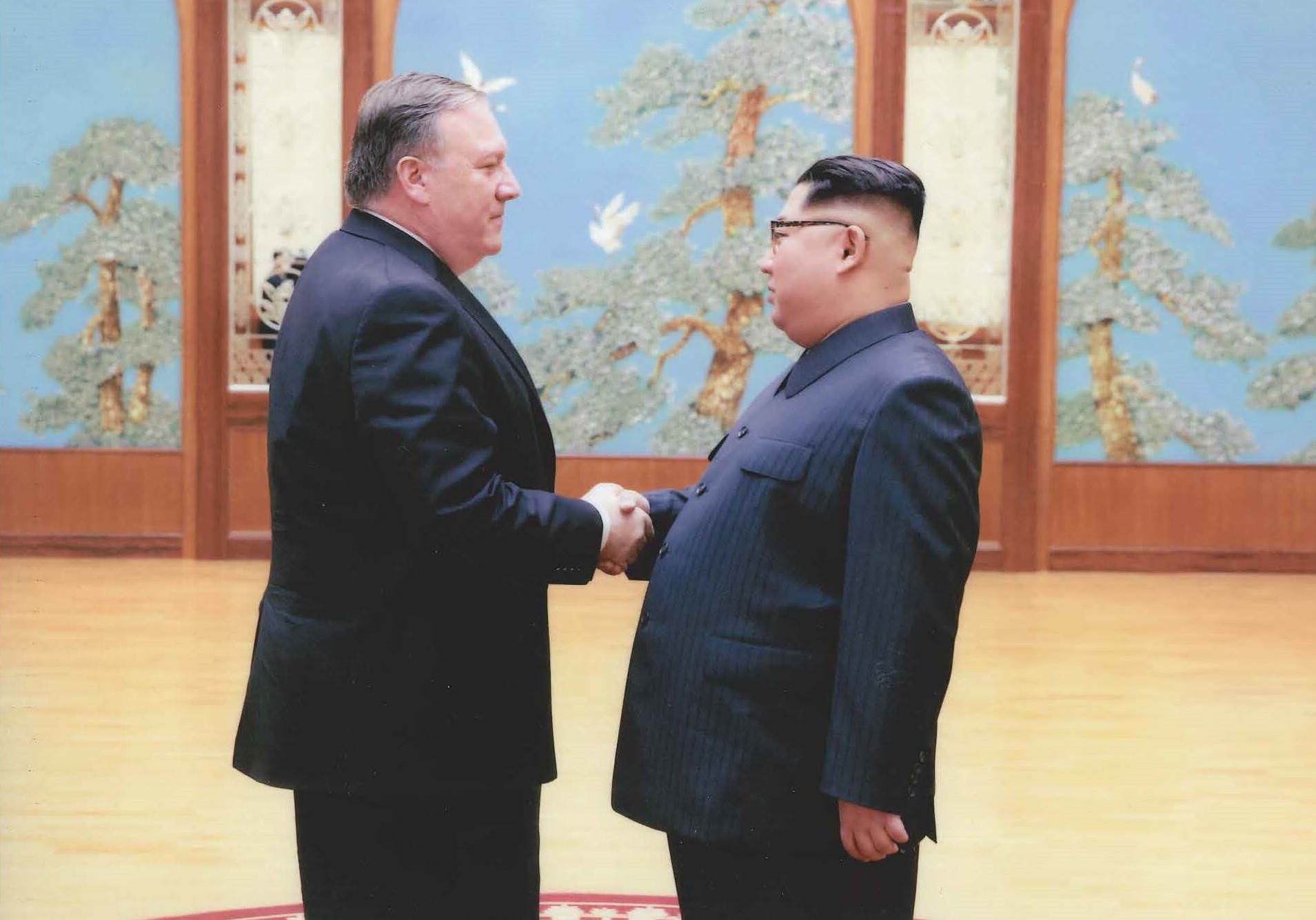 mike-pompeo-kim-jong-un
