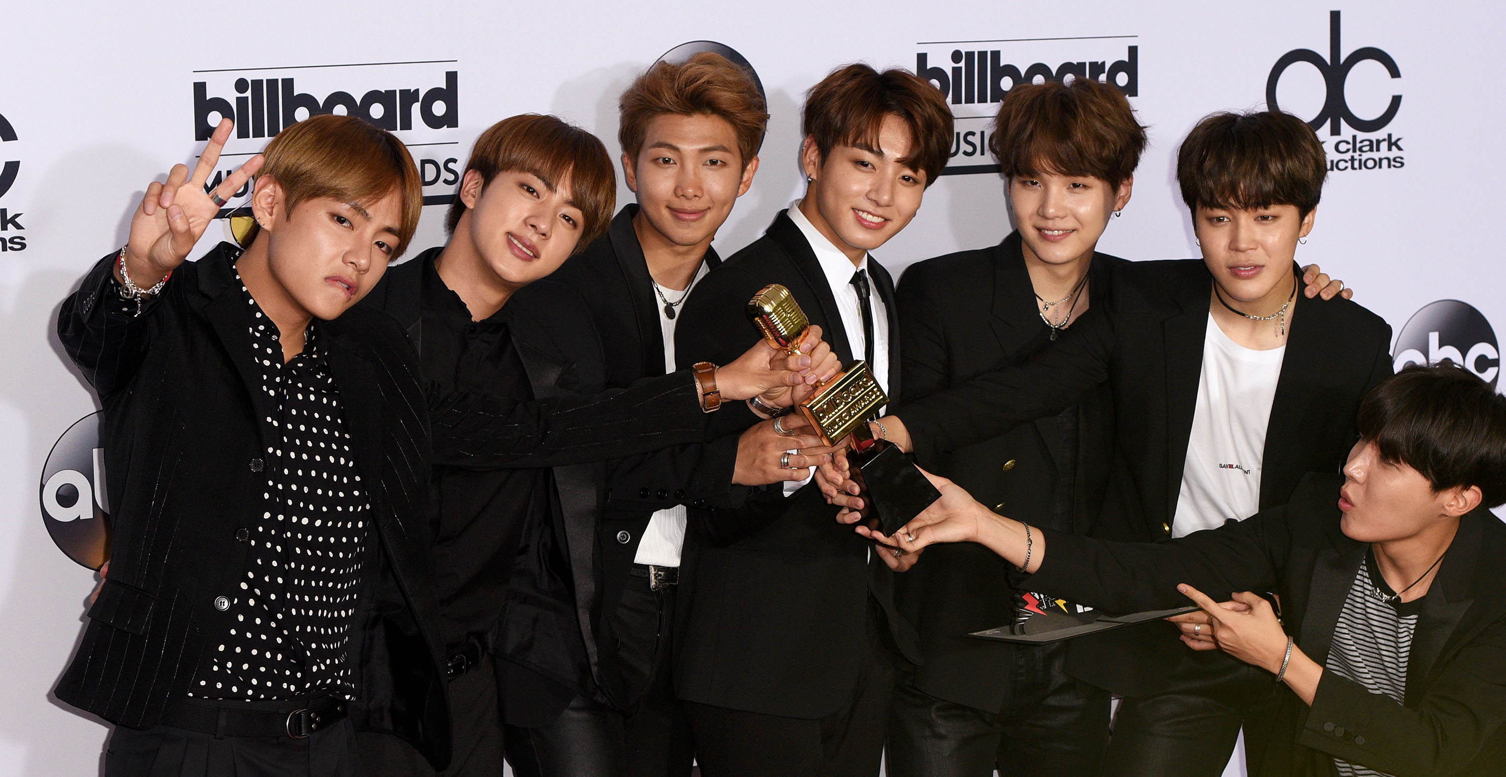 2017 Billboard Music Awards - Press Room
