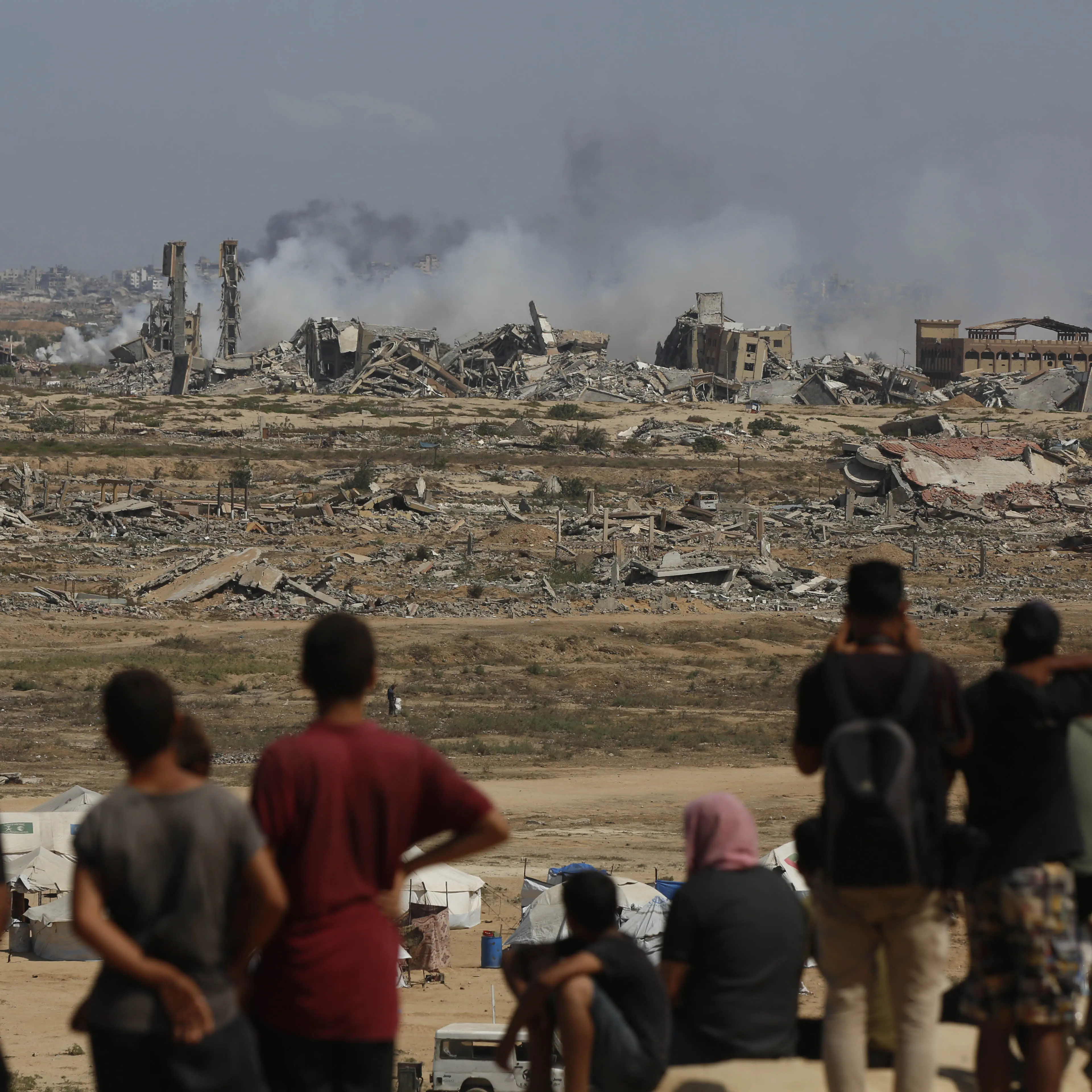 Israel continues its attacks despite Trump's call to ceasefire