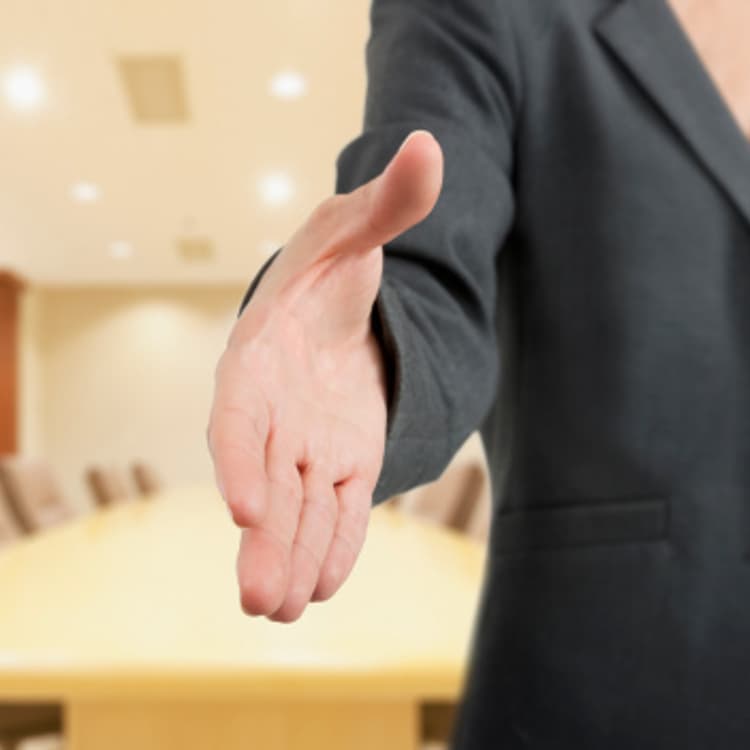 close-up-handshake