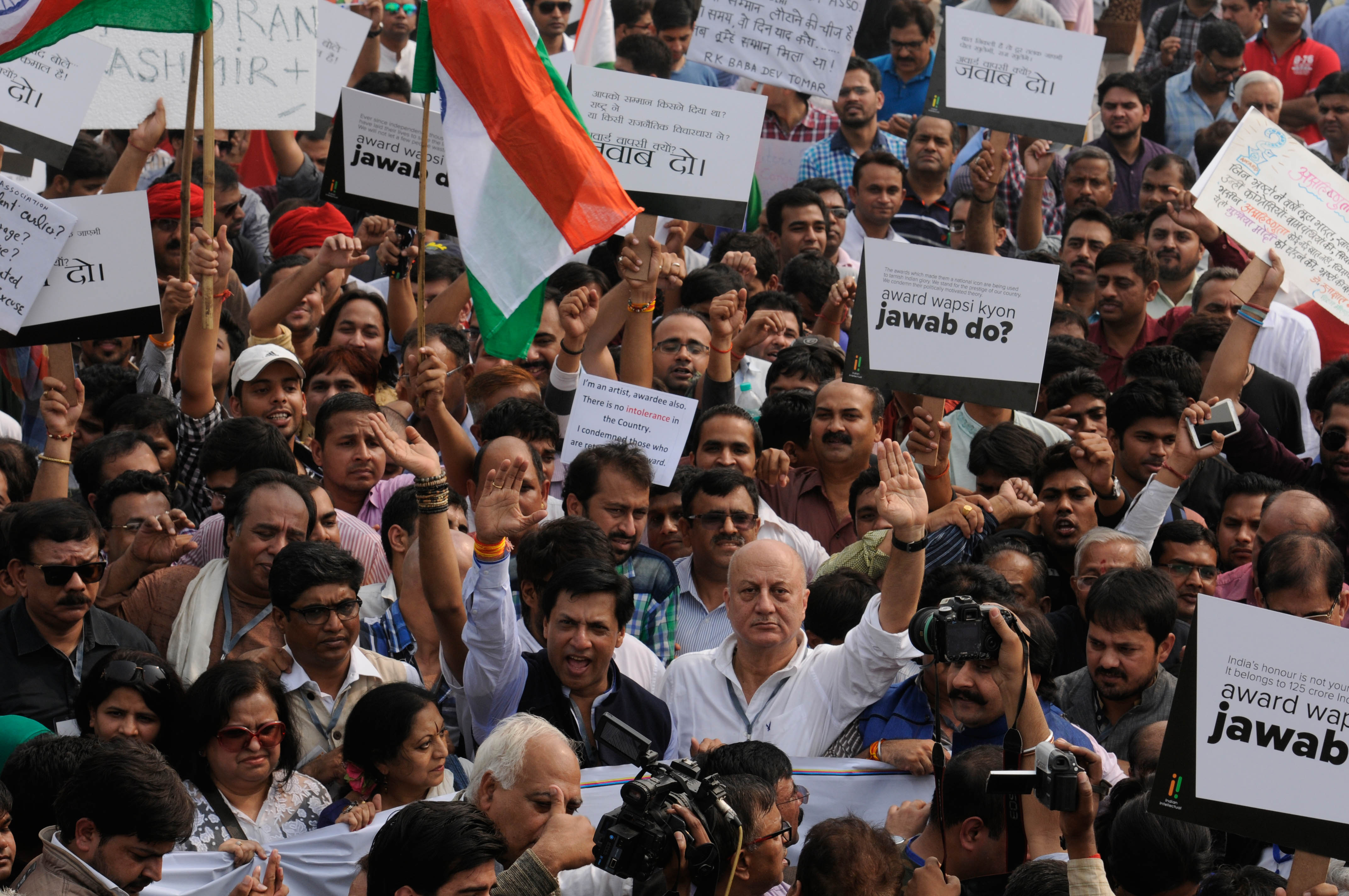 Bollywood Actor Anupam Kher Leads March Against 'Intolerance' Protests
