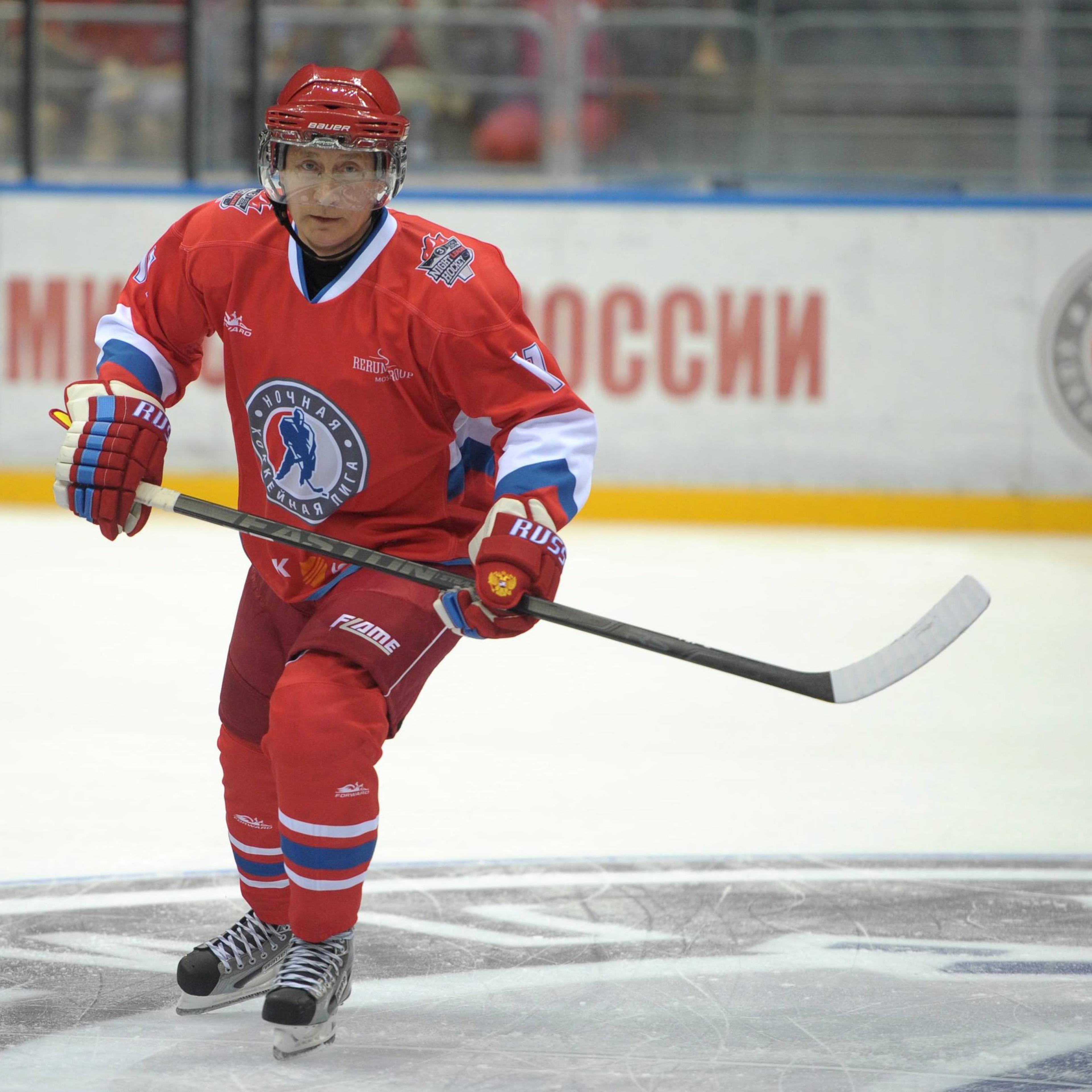 President Vladimir Putin participates in a gala ice hockey match between Russian amateur players and ice hockey stars during the Night Hockey league tournament in the Black Sea resort of Sochi, Krasnodar region, Russia, May 10, 2014.