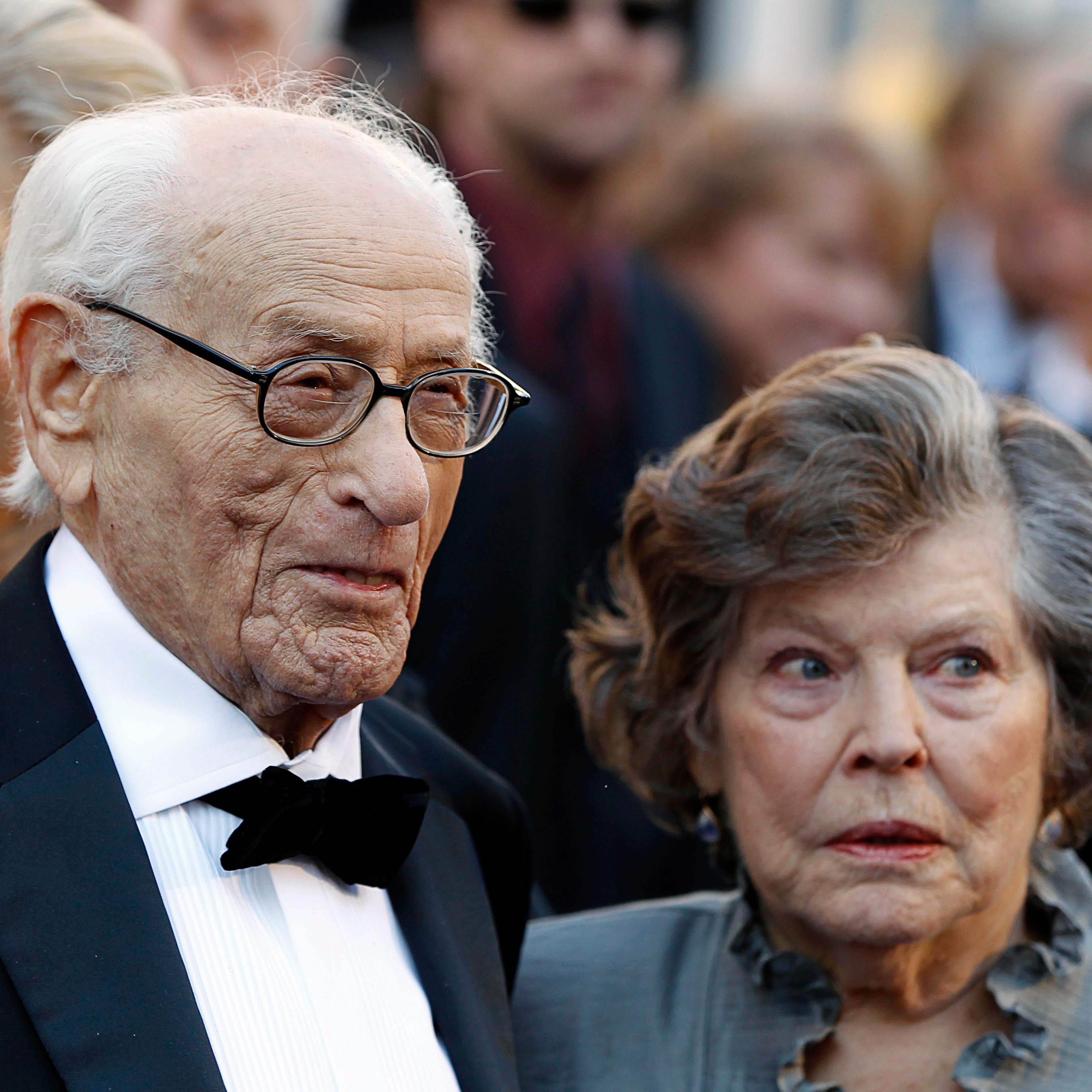 Honorary Oscar recipient actor Eli Wallach and wife Anne Jackson arrive at the 83rd Academy Awards in Hollywood