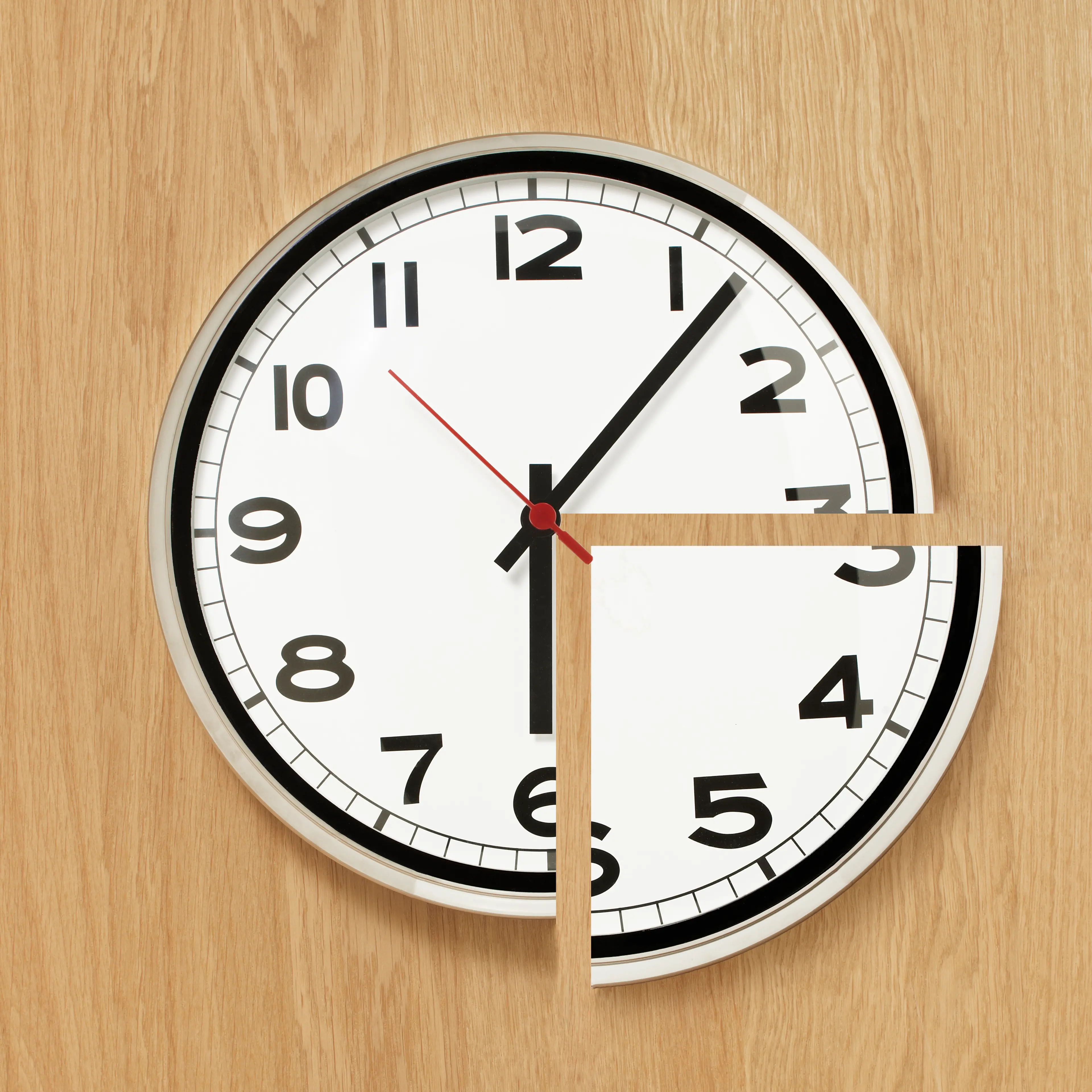 clock-wooden-panel