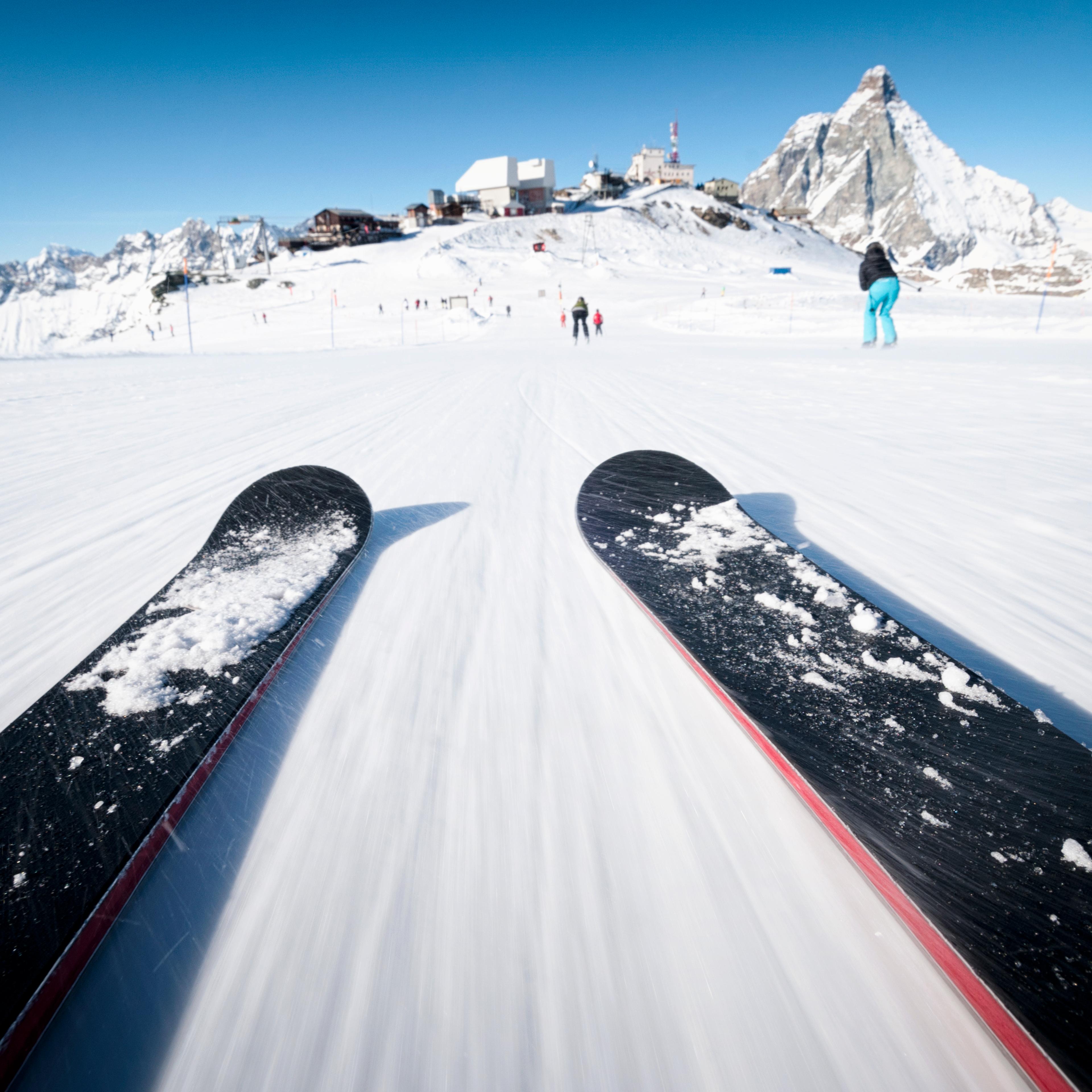 Skiiing