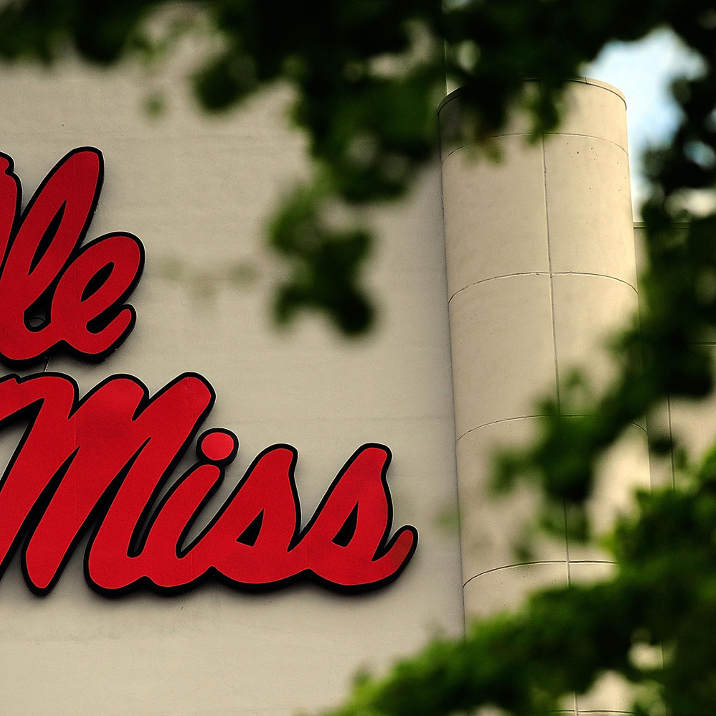 LSU v Mississippi