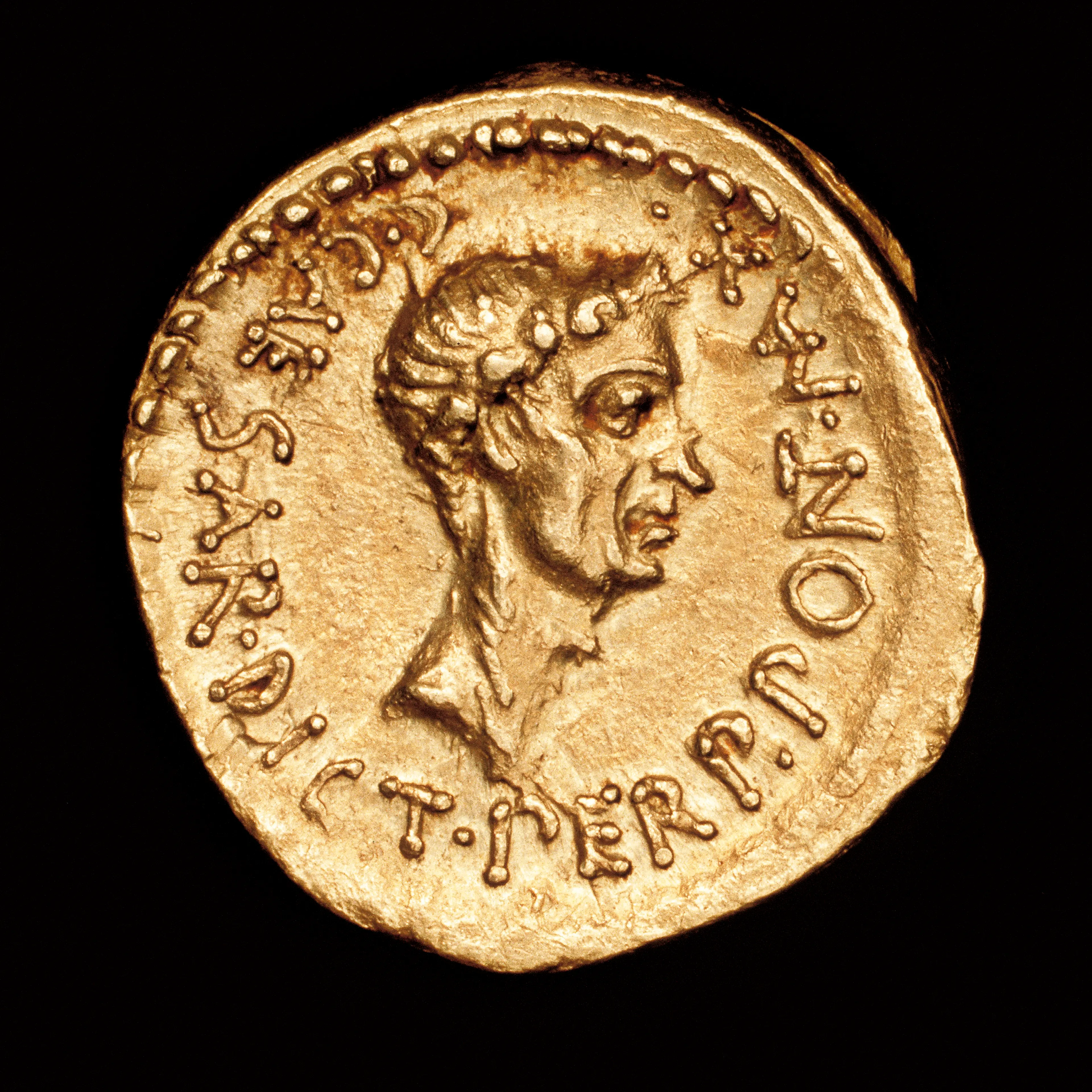 Rare Ancient Roman Coin, Roman Gold Aereus, Julius Caesar, c 43 BC, minted in Cisalpine Gaul